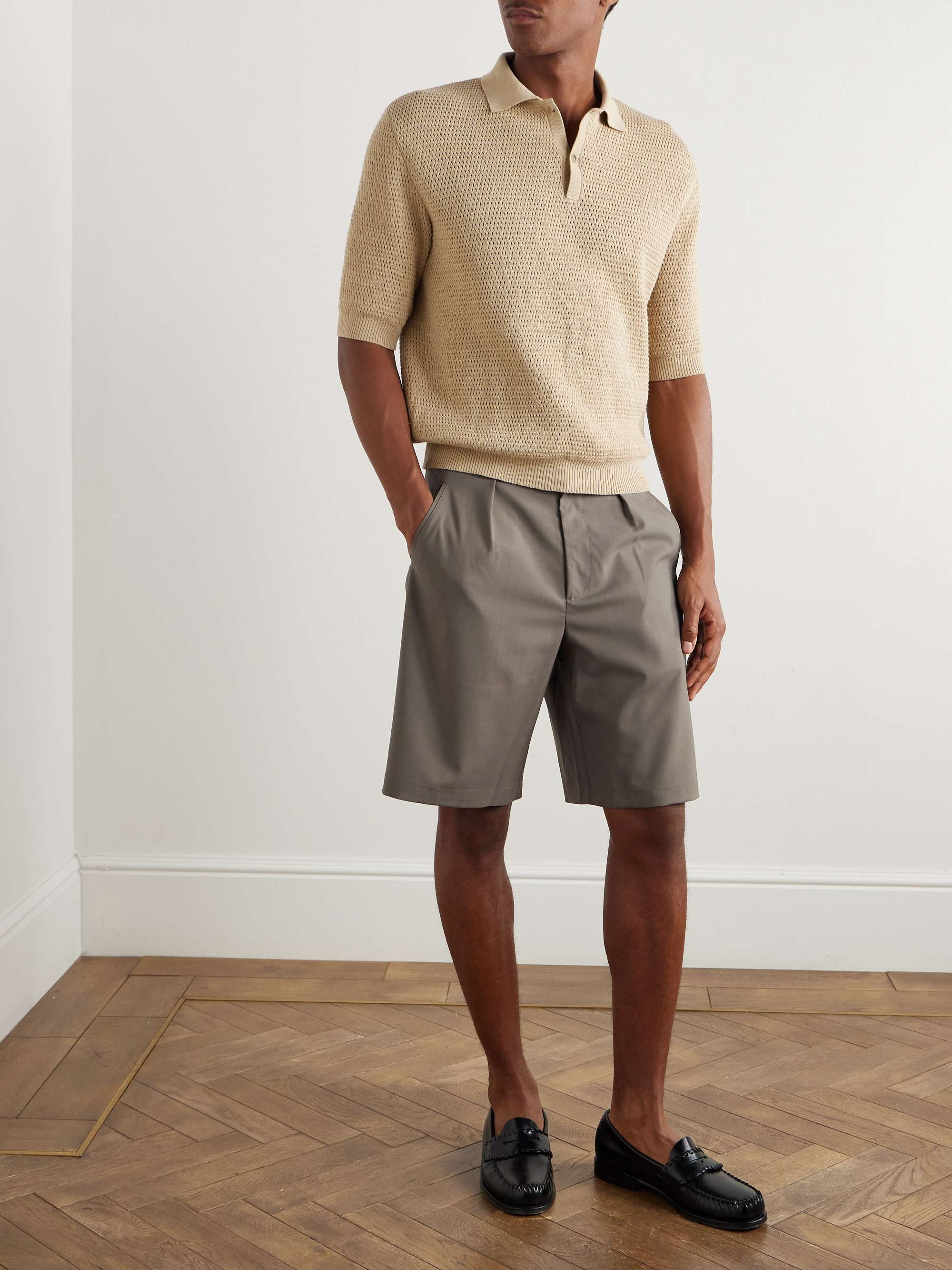 Straight-Leg Pleated Wool Shorts view