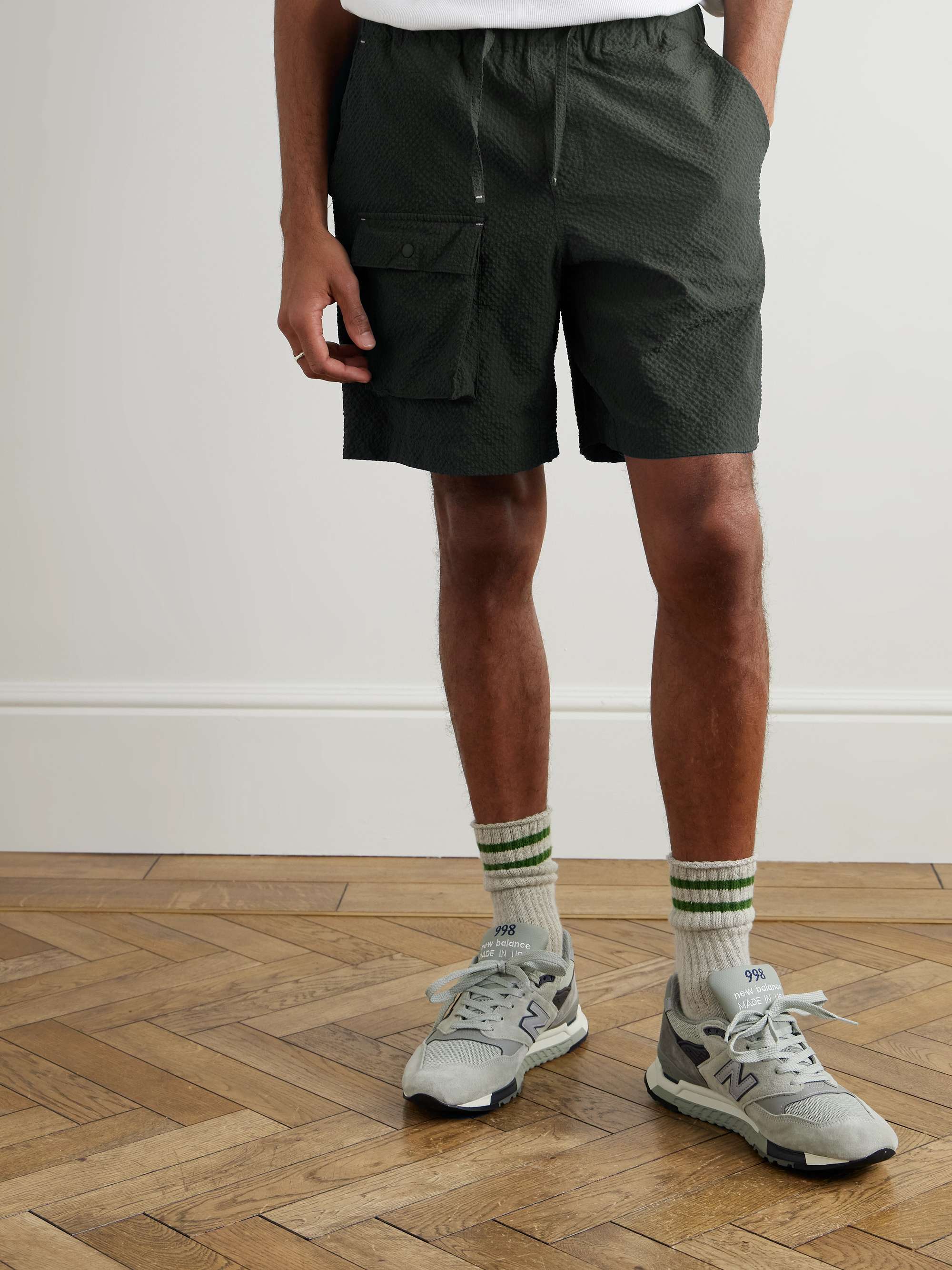 Comfortable Banding Straight-Leg Seersucker Drawstring Cargo Shorts view