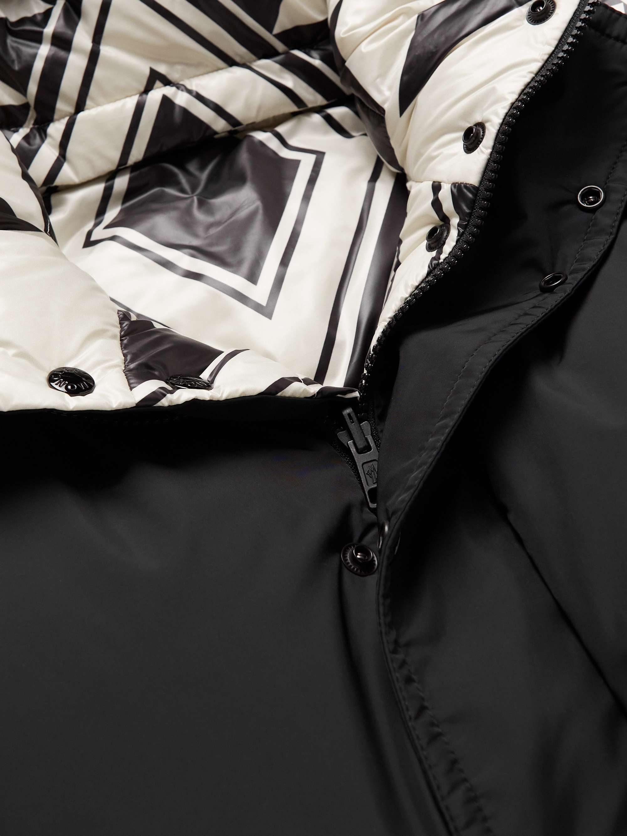 Hordelyme Reversible Printed Shell Hooded Down Jacket view