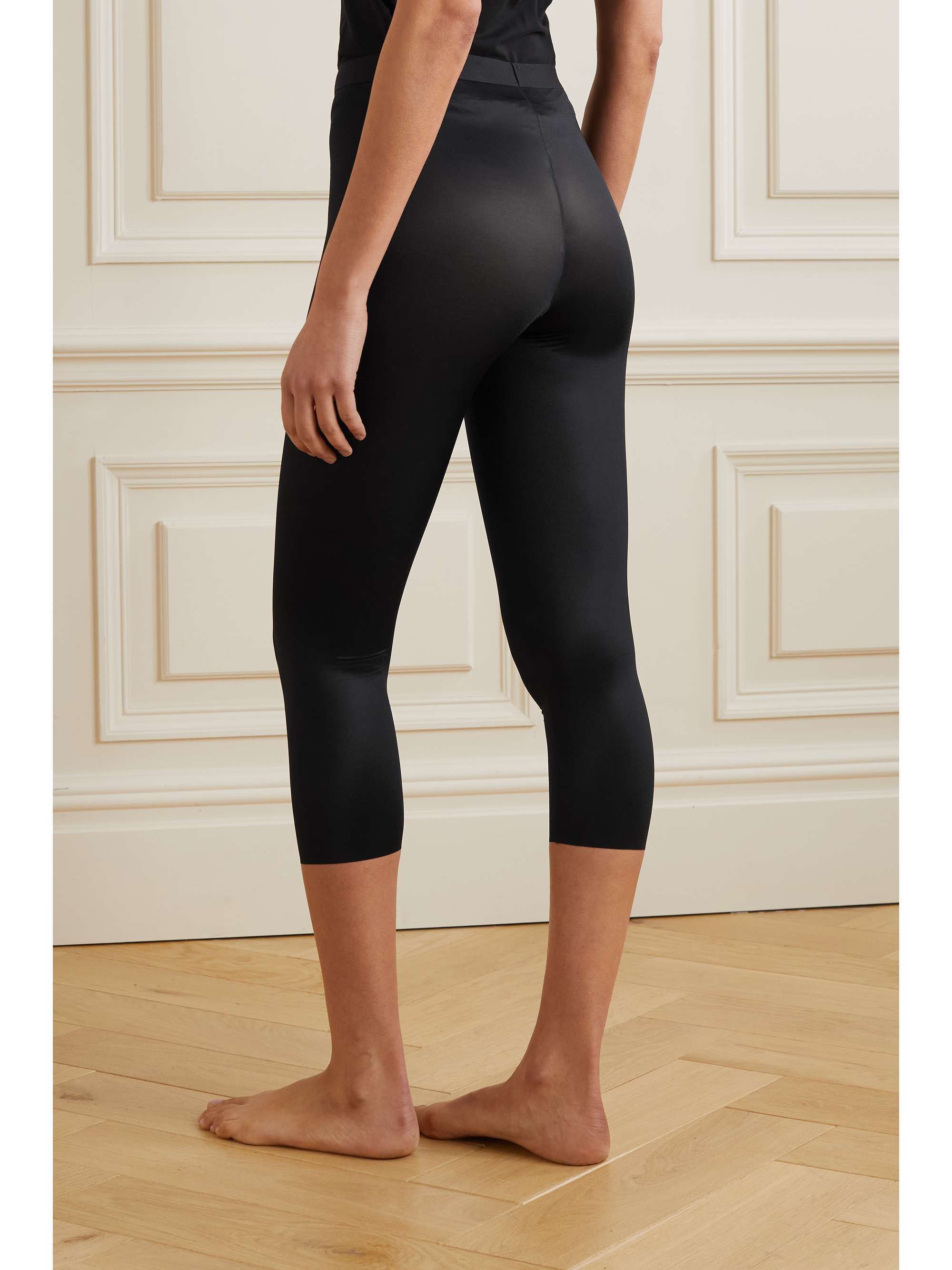 SPANXshape™ Invisible Capri leggings view