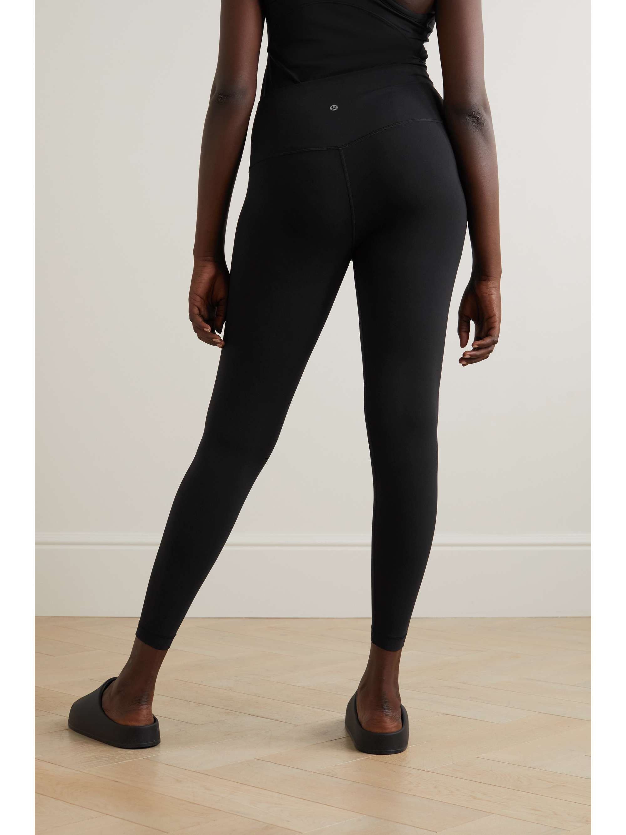 Align high-rise leggings view