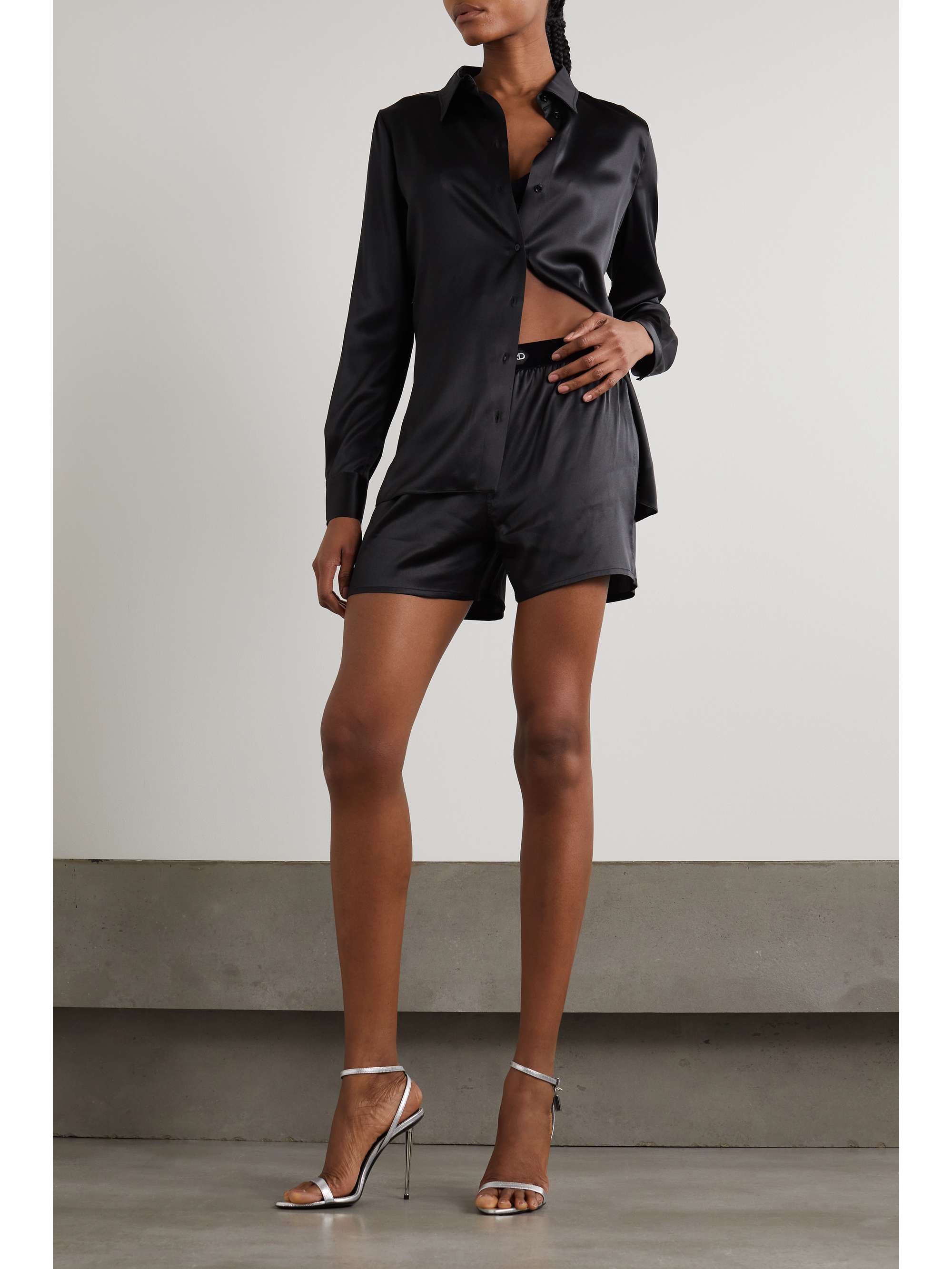 Velvet-trimmed stretch-silk shorts view