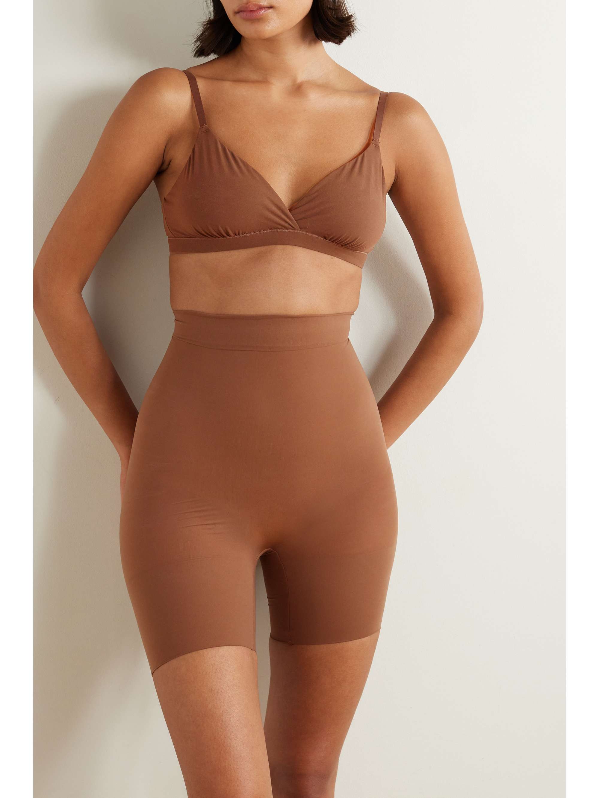 Everyday Sculpt High Waist Mid Thigh Short view