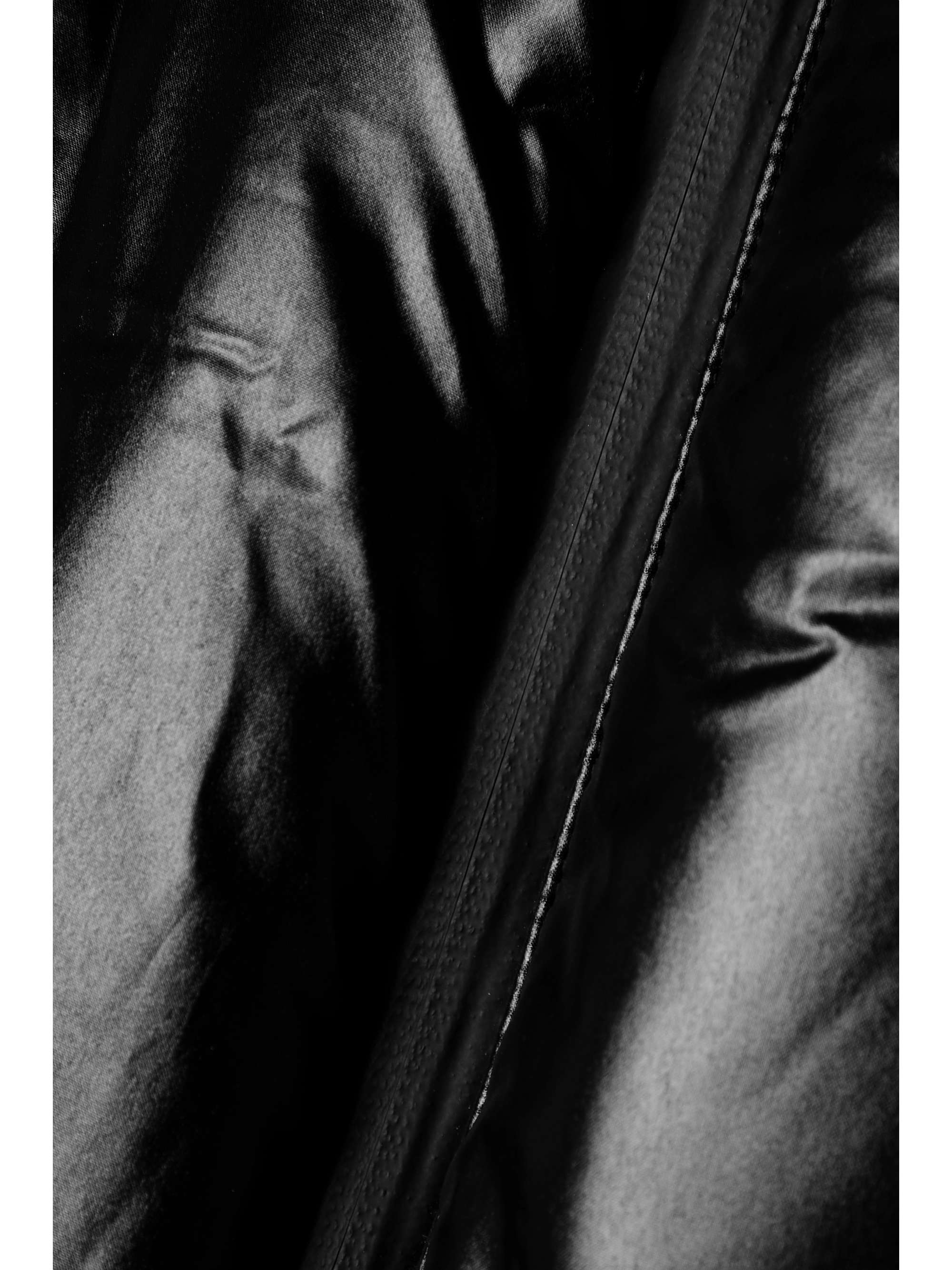 Daisy Nuke cropped quilted glossed-shell down jacket view