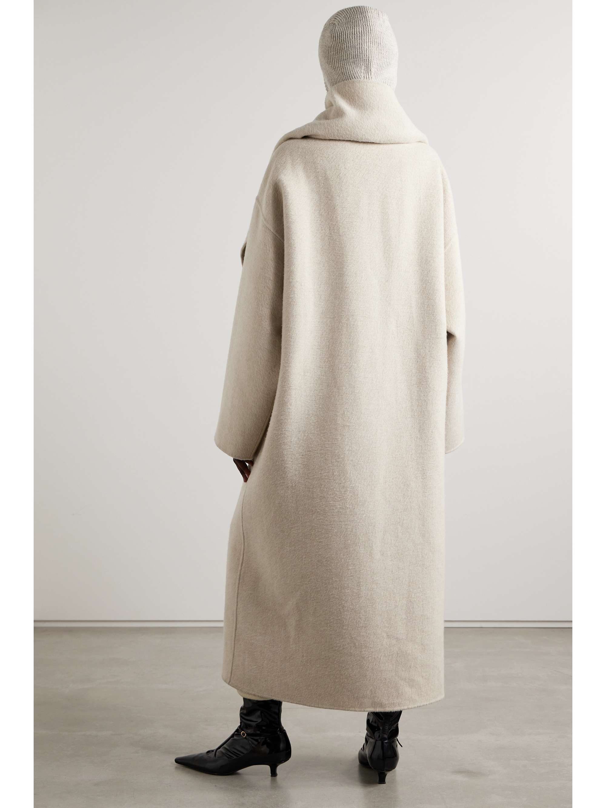 Notte scarf-detailed cashmere coat view