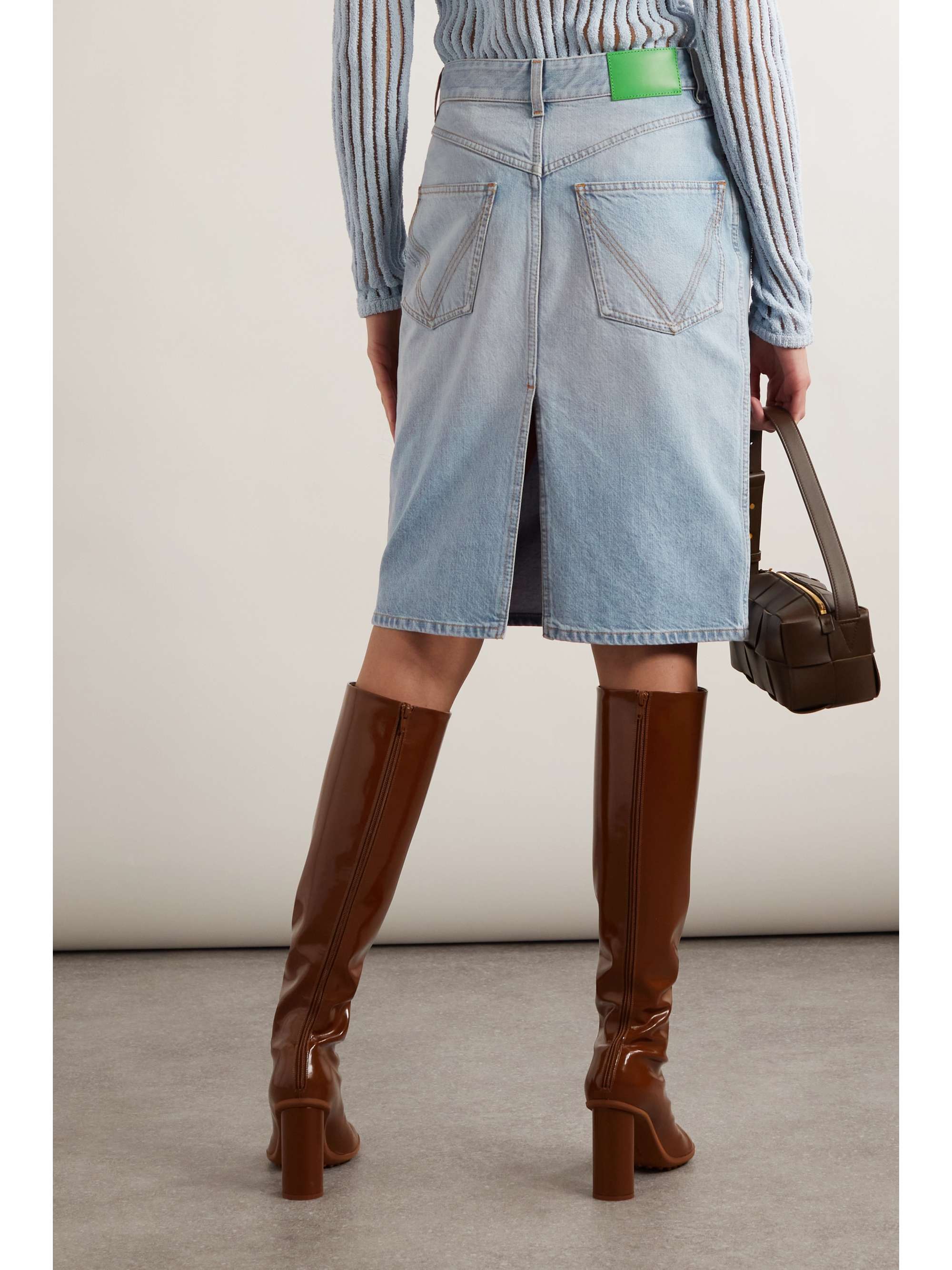 Denim skirt view