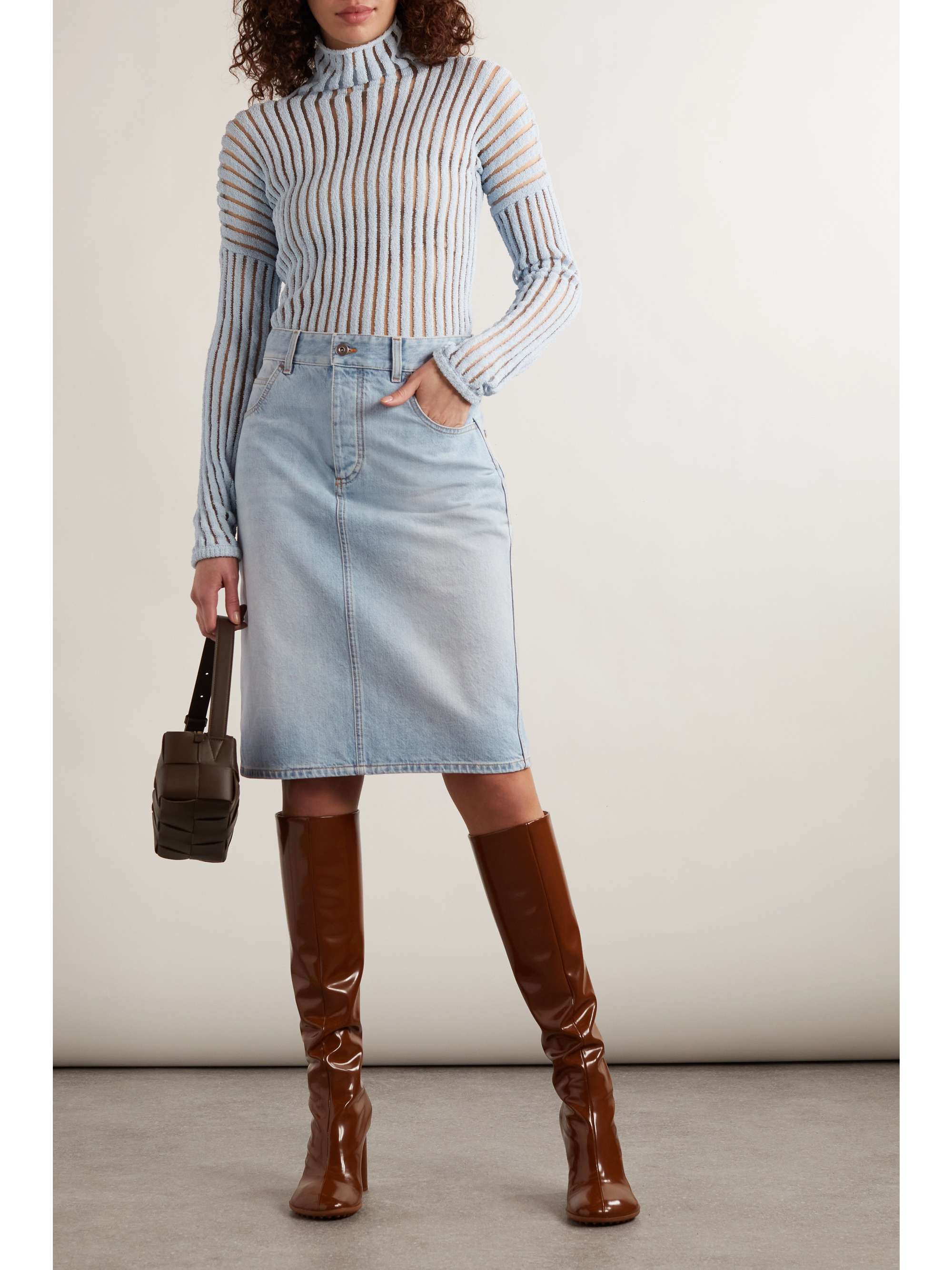 Denim skirt view