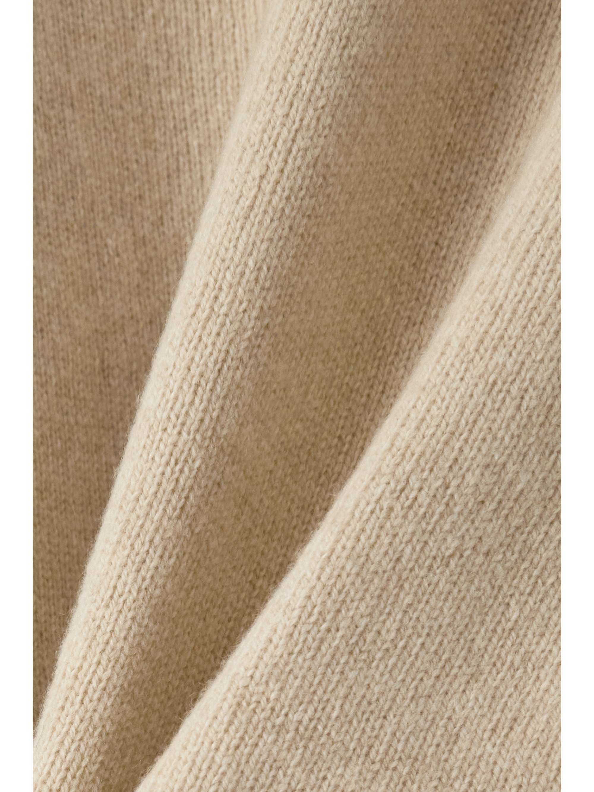 Stepny oversized wool and cashmere-blend turtleneck sweater view