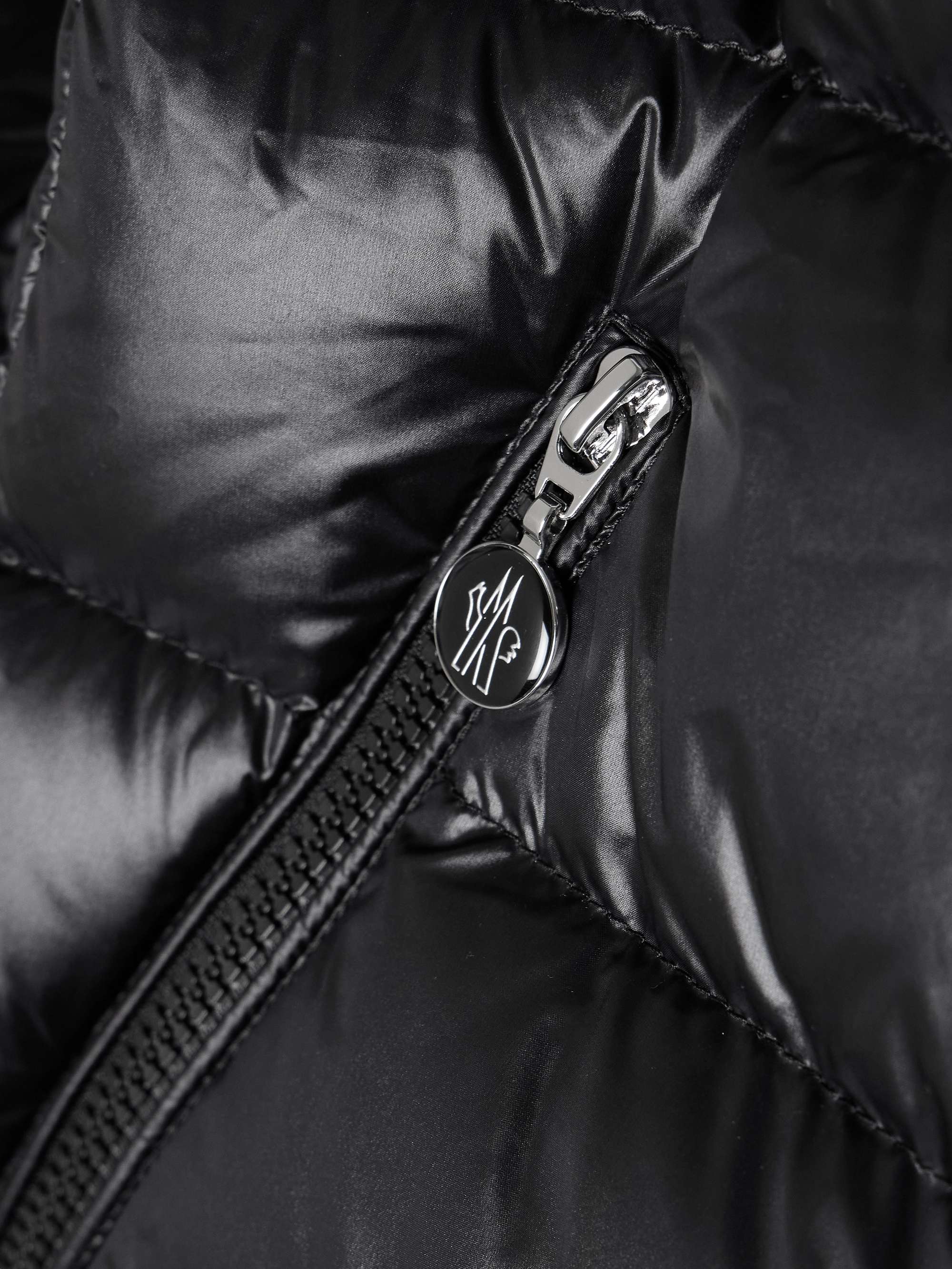 Gles hooded quilted shell down jacket view