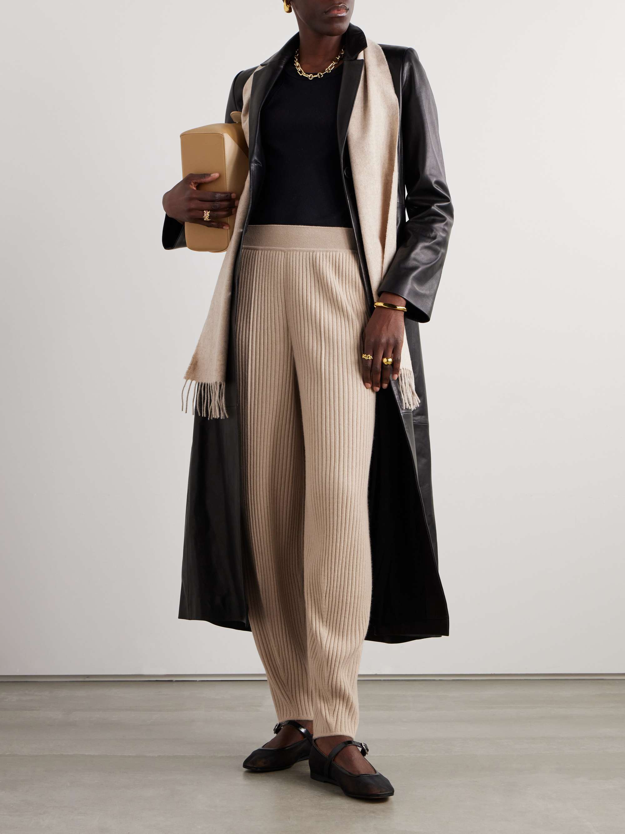 Ribbed cashmere tapered pants view