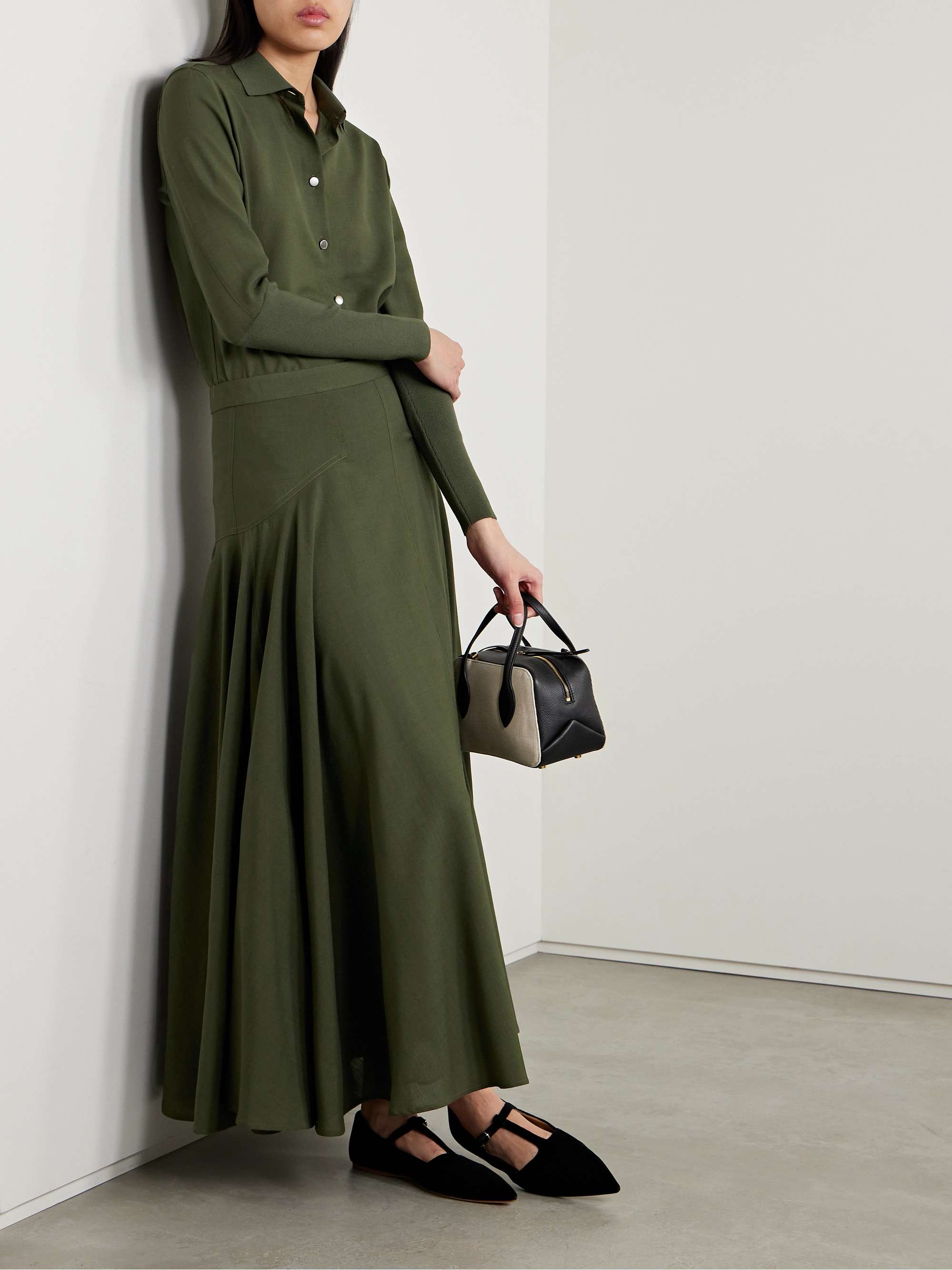 Leela wool shirt view