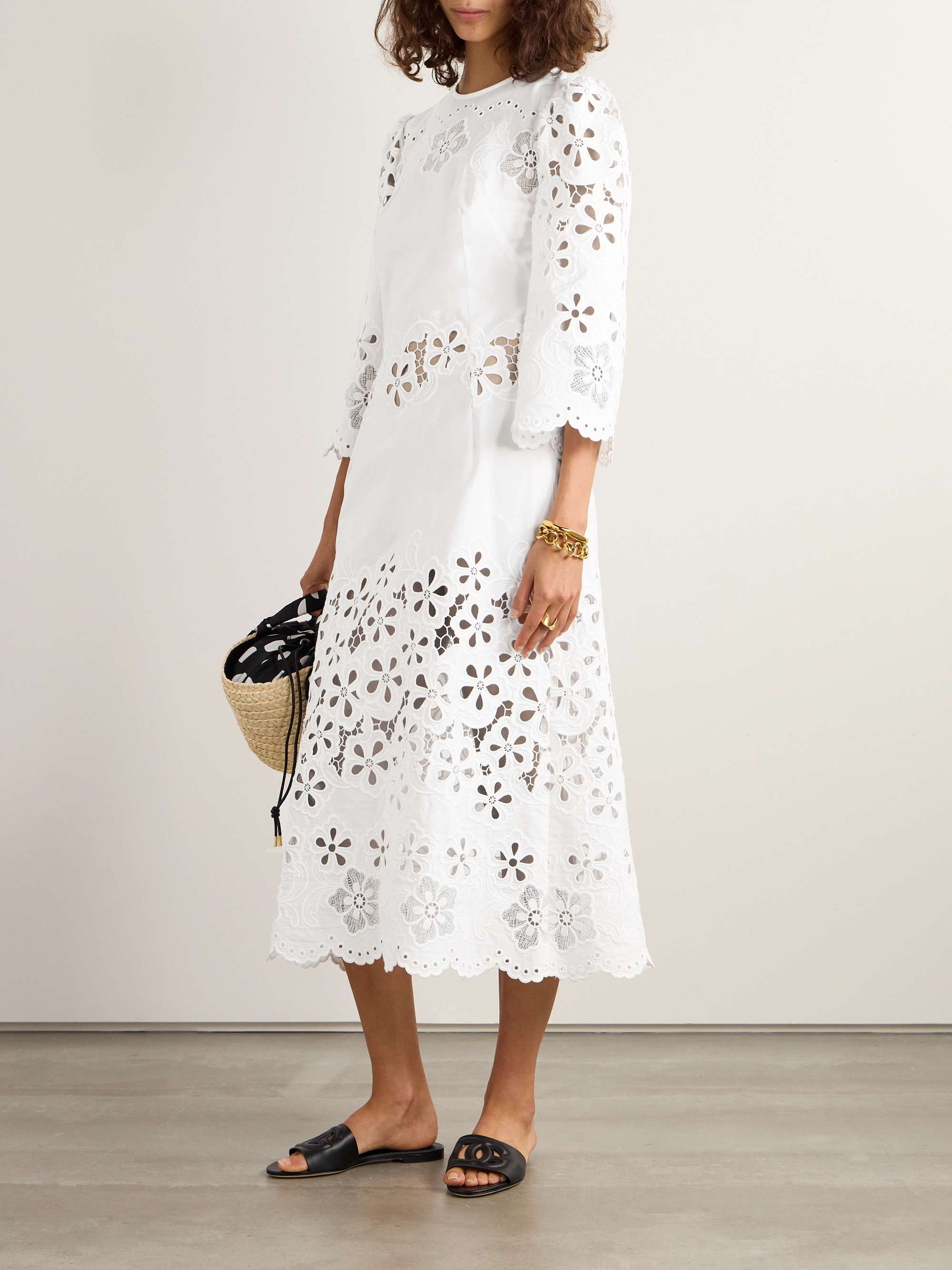 Scalloped broderie anglaise cotton-poplin midi dress view