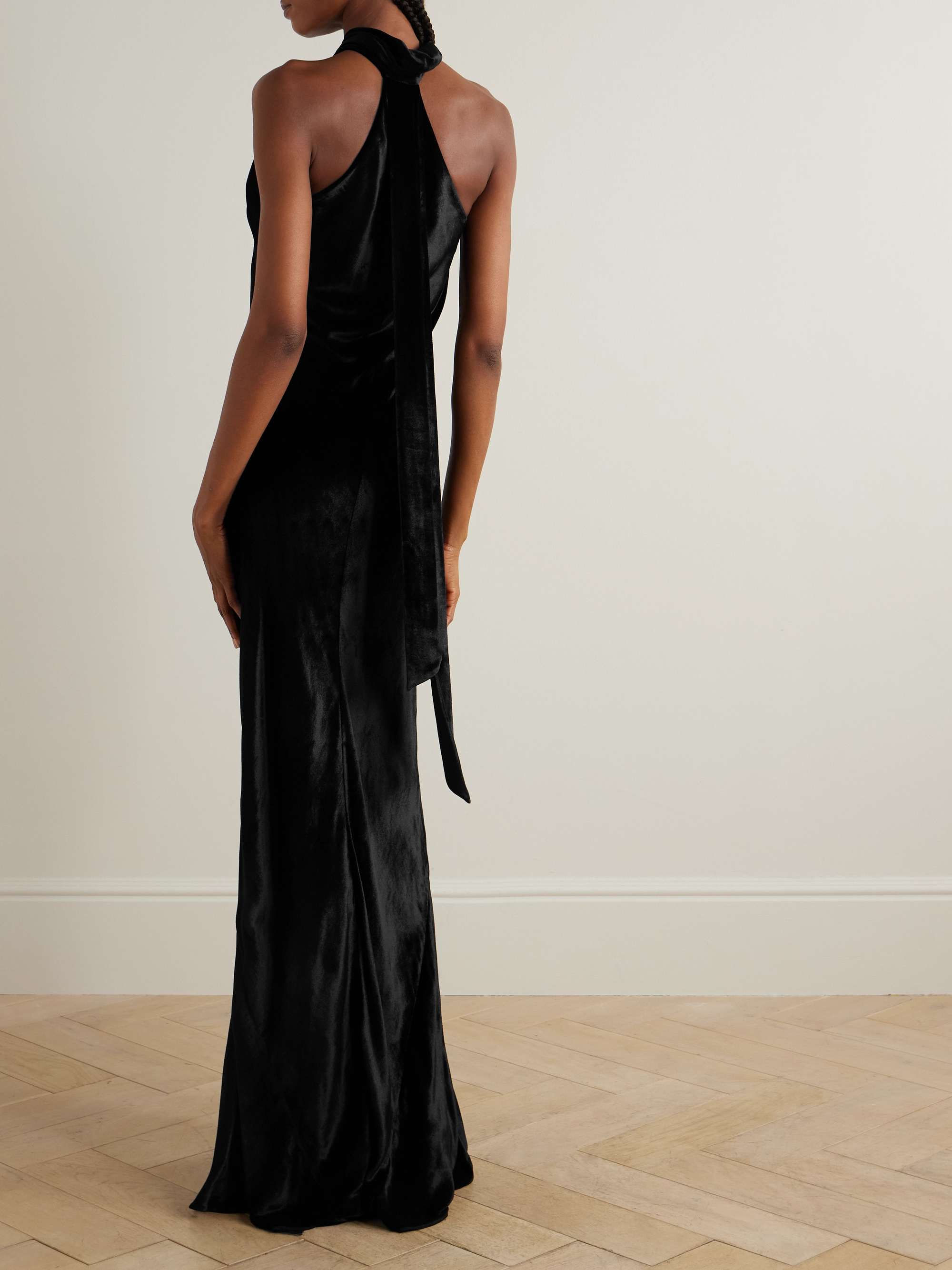 Pandora velvet gown view
