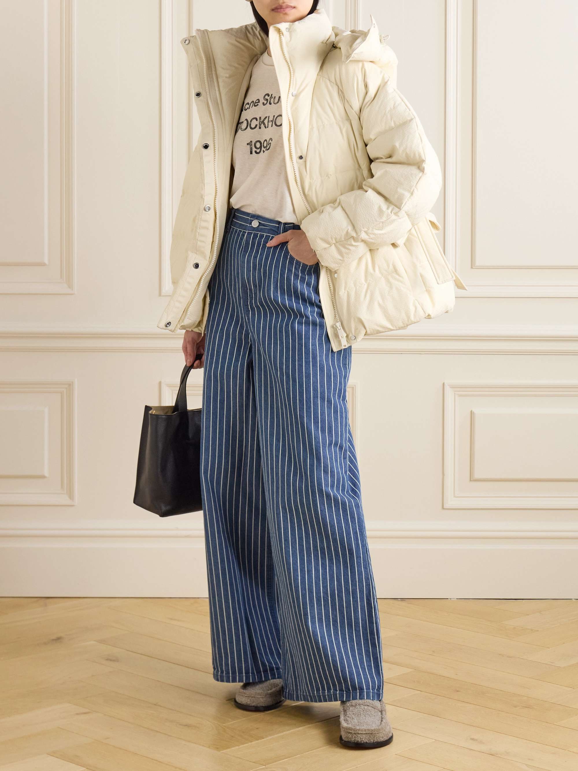 Oversized quilted padded tech-seersucker hooded jacket view