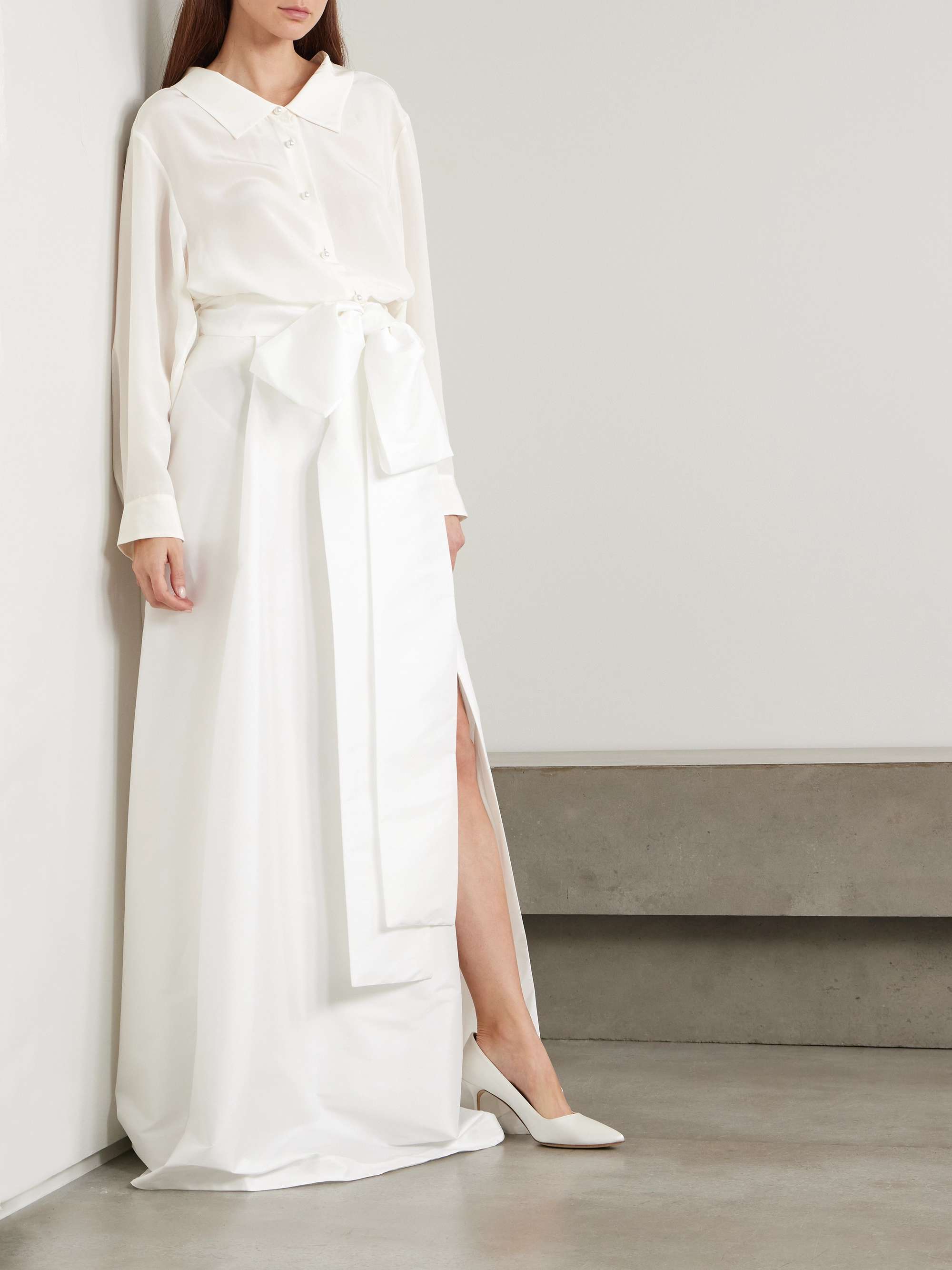 Beatrice bow-detailed taffeta maxi skirt view