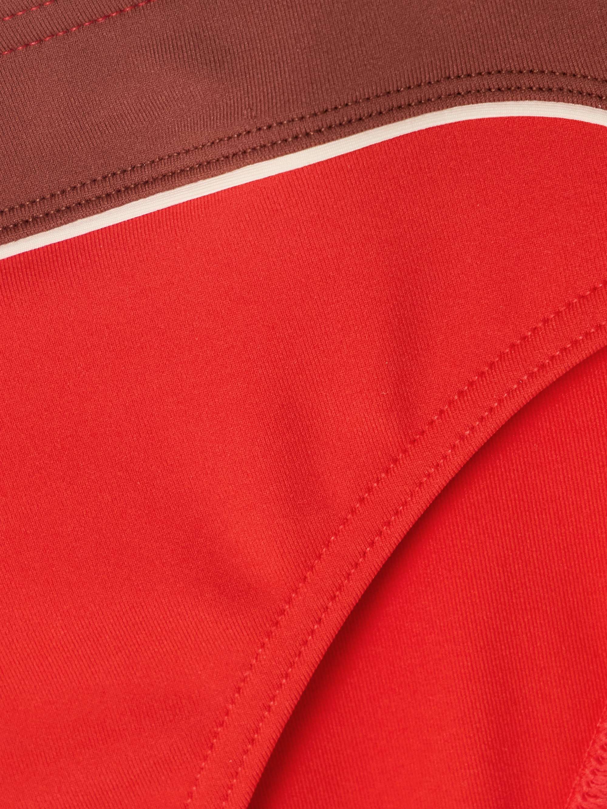 Match color-block bikini briefs view