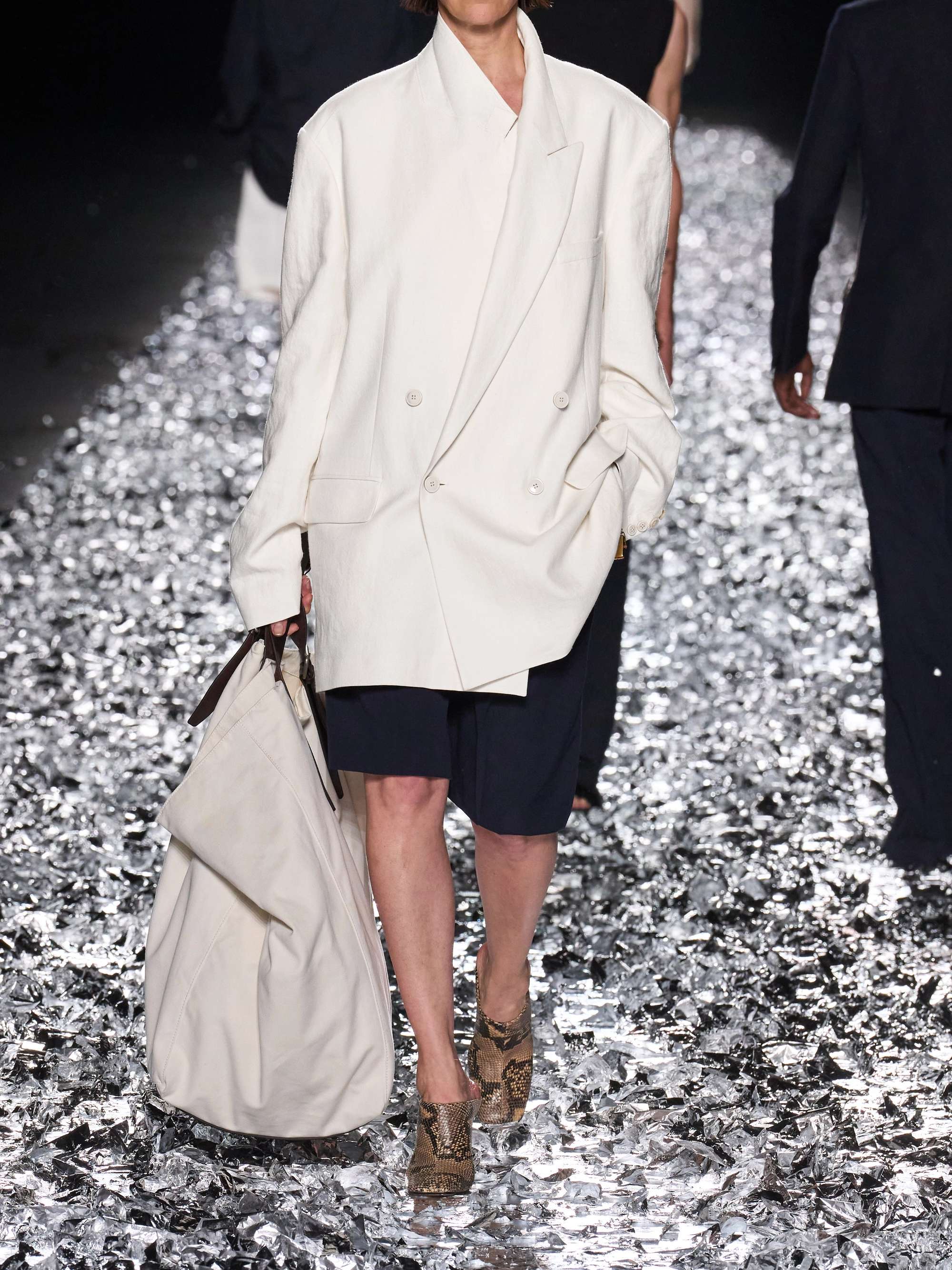 Oversized double-breasted linen, wool, silk and cashmere-blend blazer view