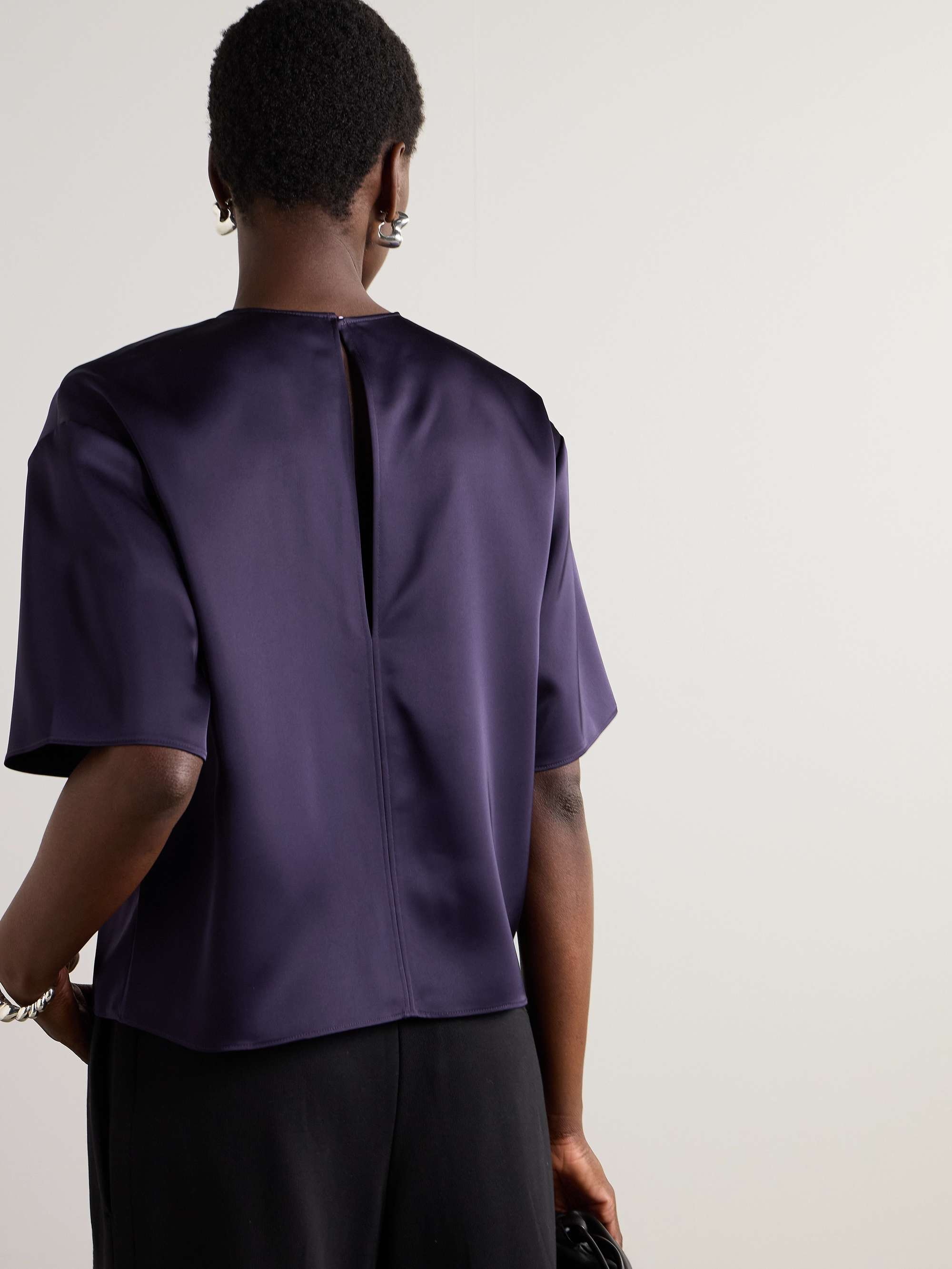 Barb satin T-shirt view