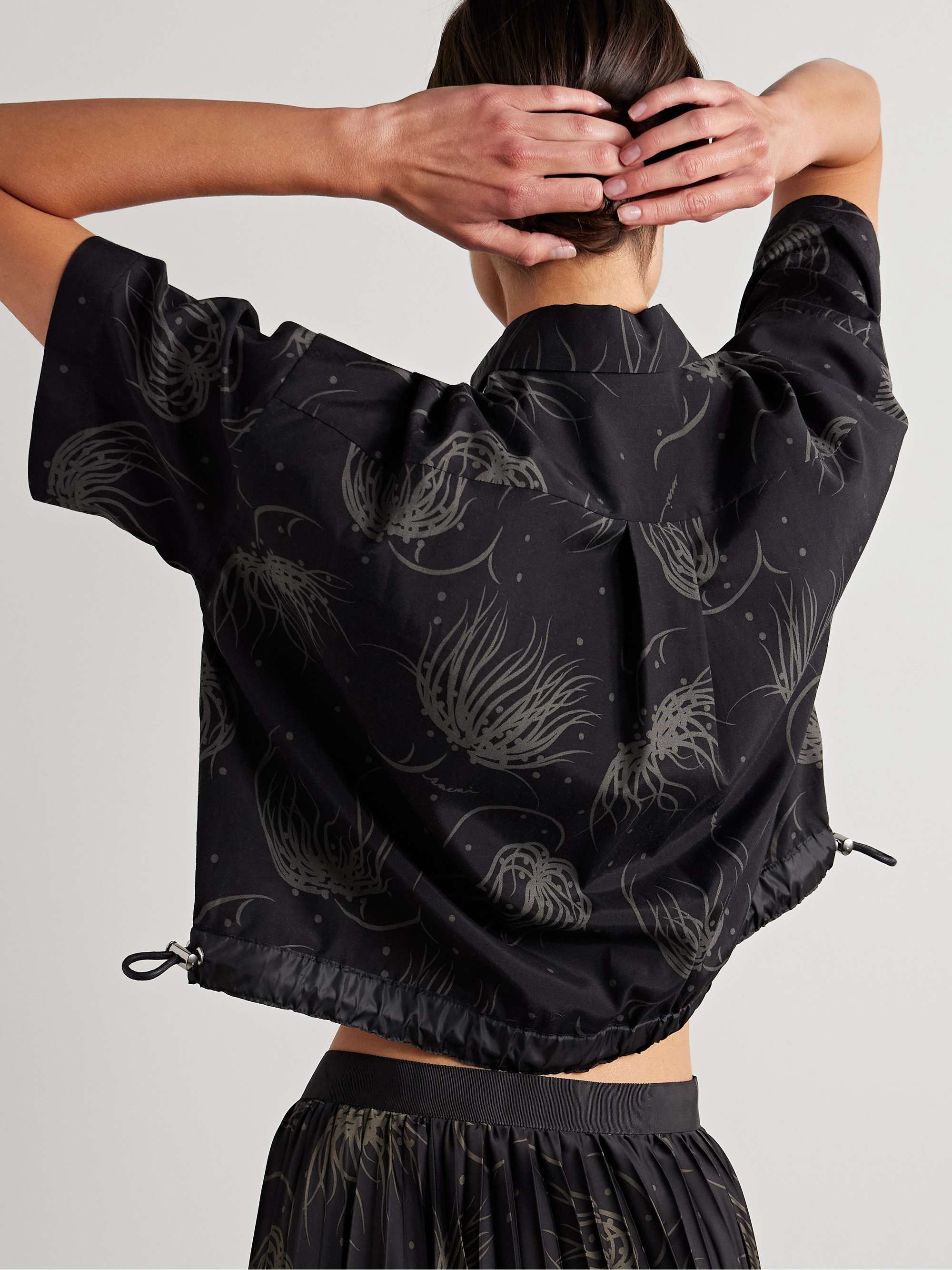 Cropped shell-trimmed printed poplin shirt view