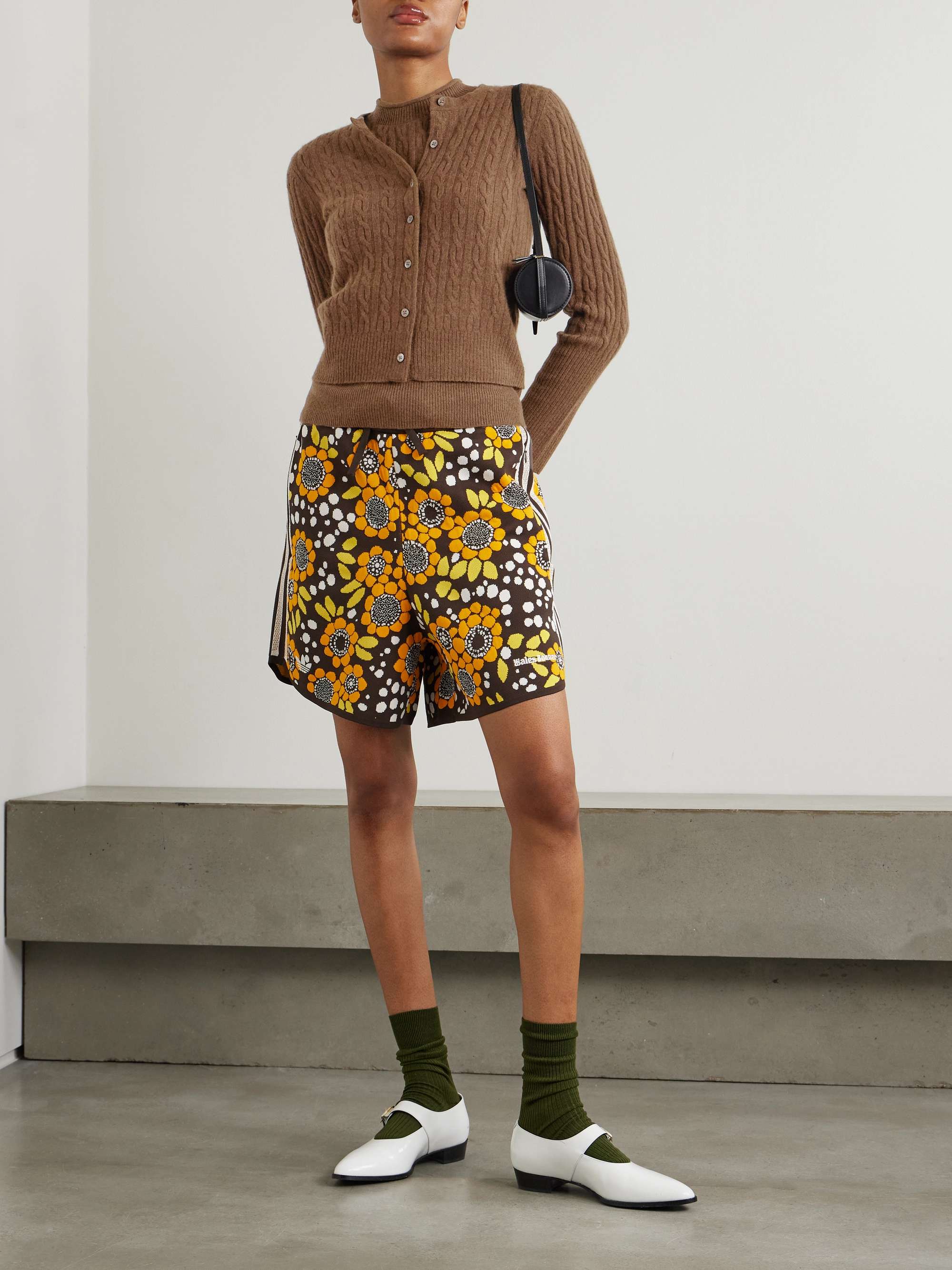 Jane cable-knit cashmere cardigan view