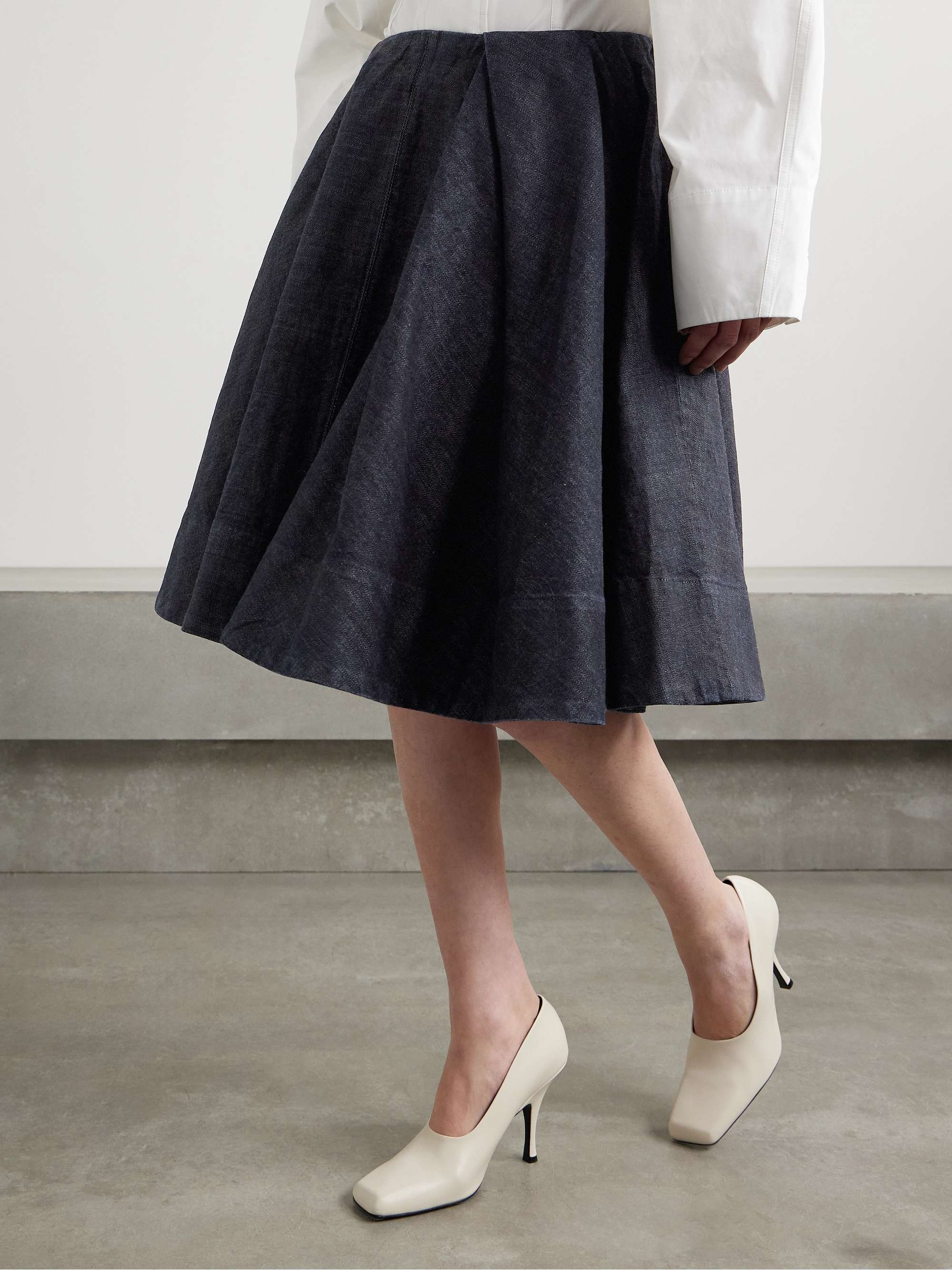Salon de-Nîmes pleated denim skirt view