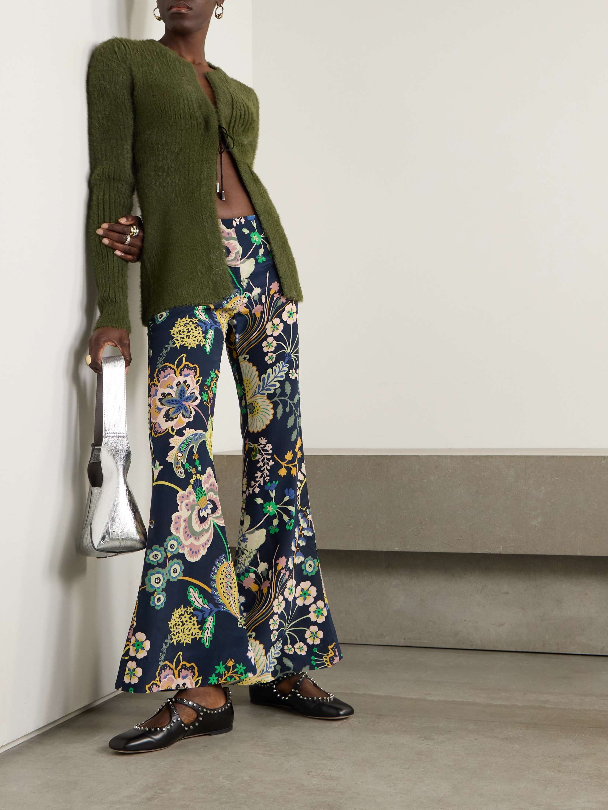 Farah printed silk crepe de chine flared pants view