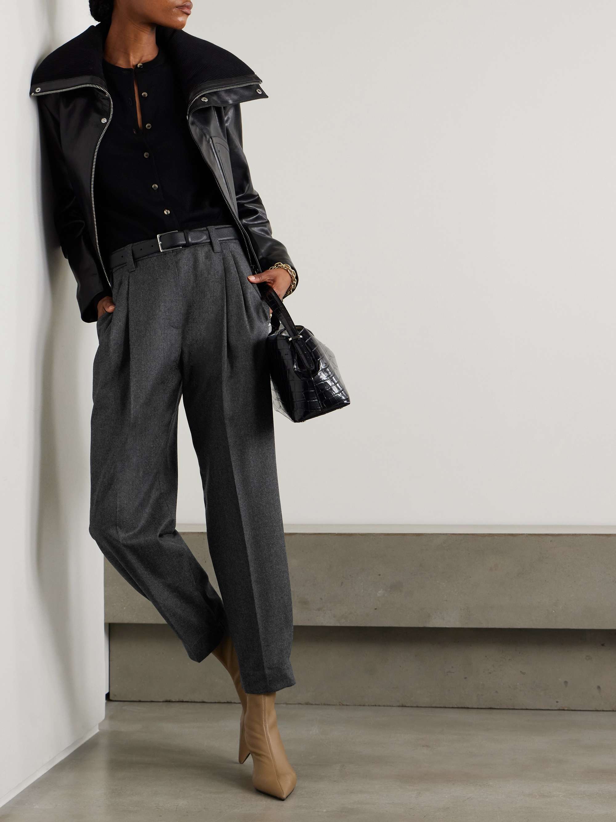 Pleated wool tapered pants view