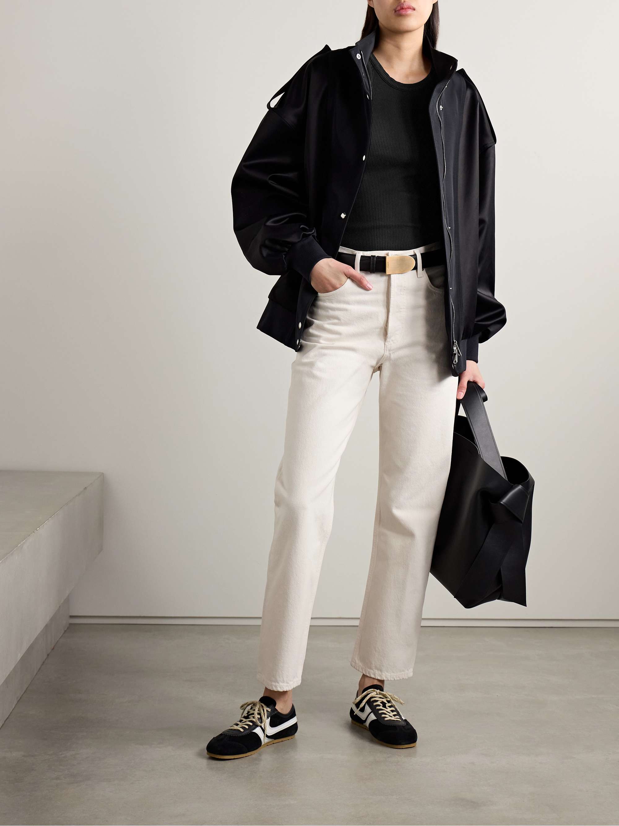 '90s mid-rise straight-leg jeans view