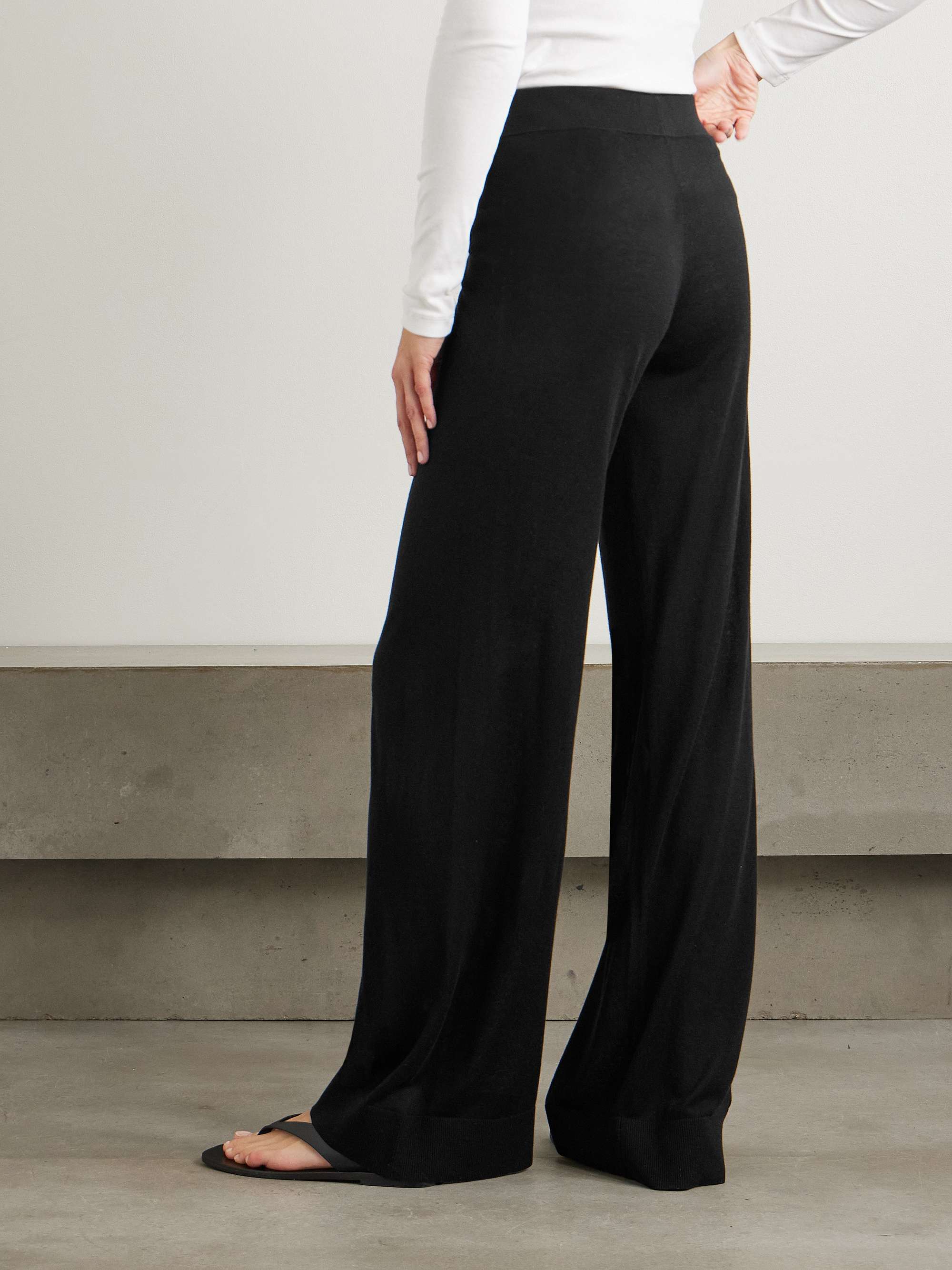 Knitted wide-leg pants view