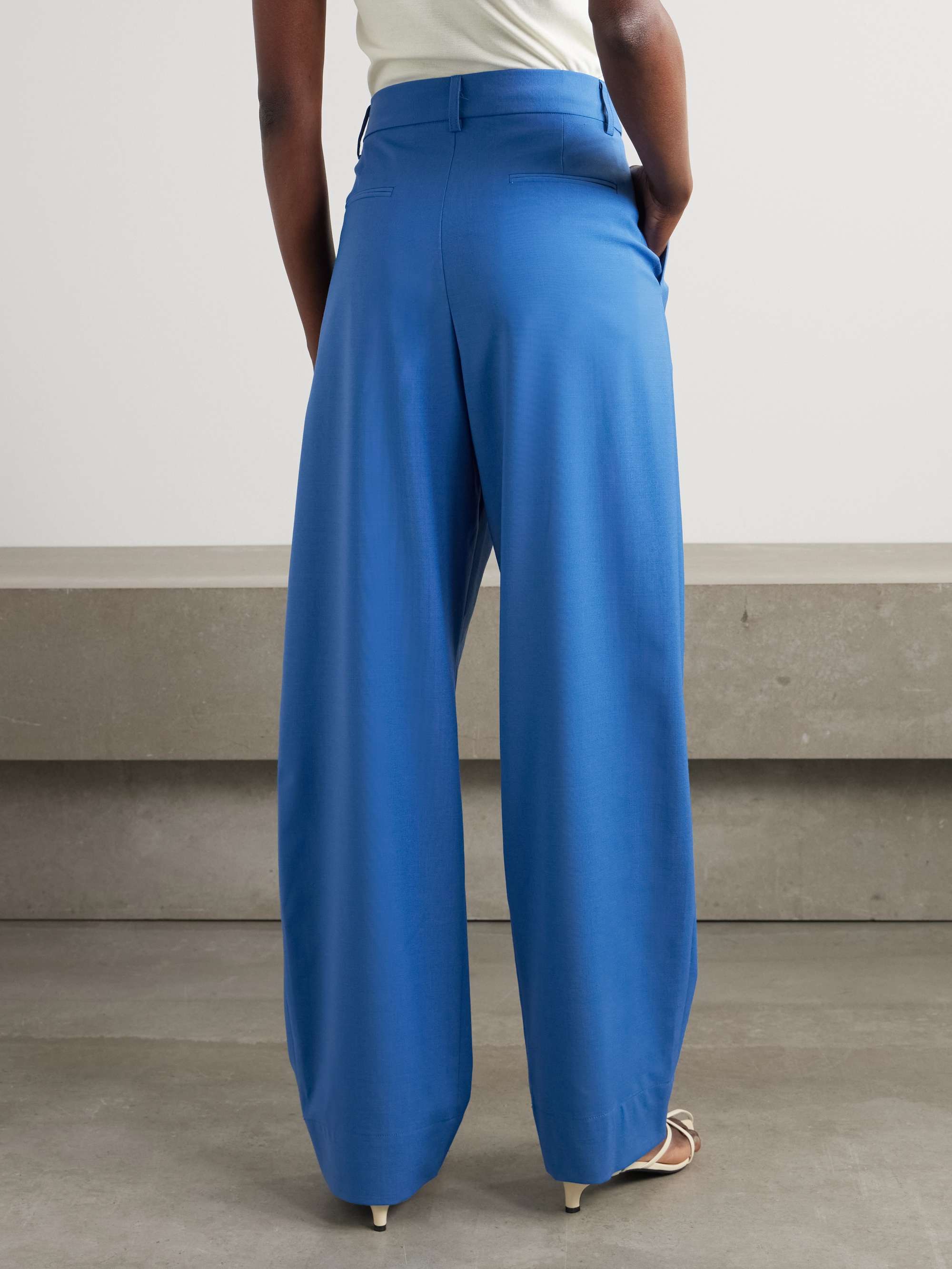 Pleated woven pants view