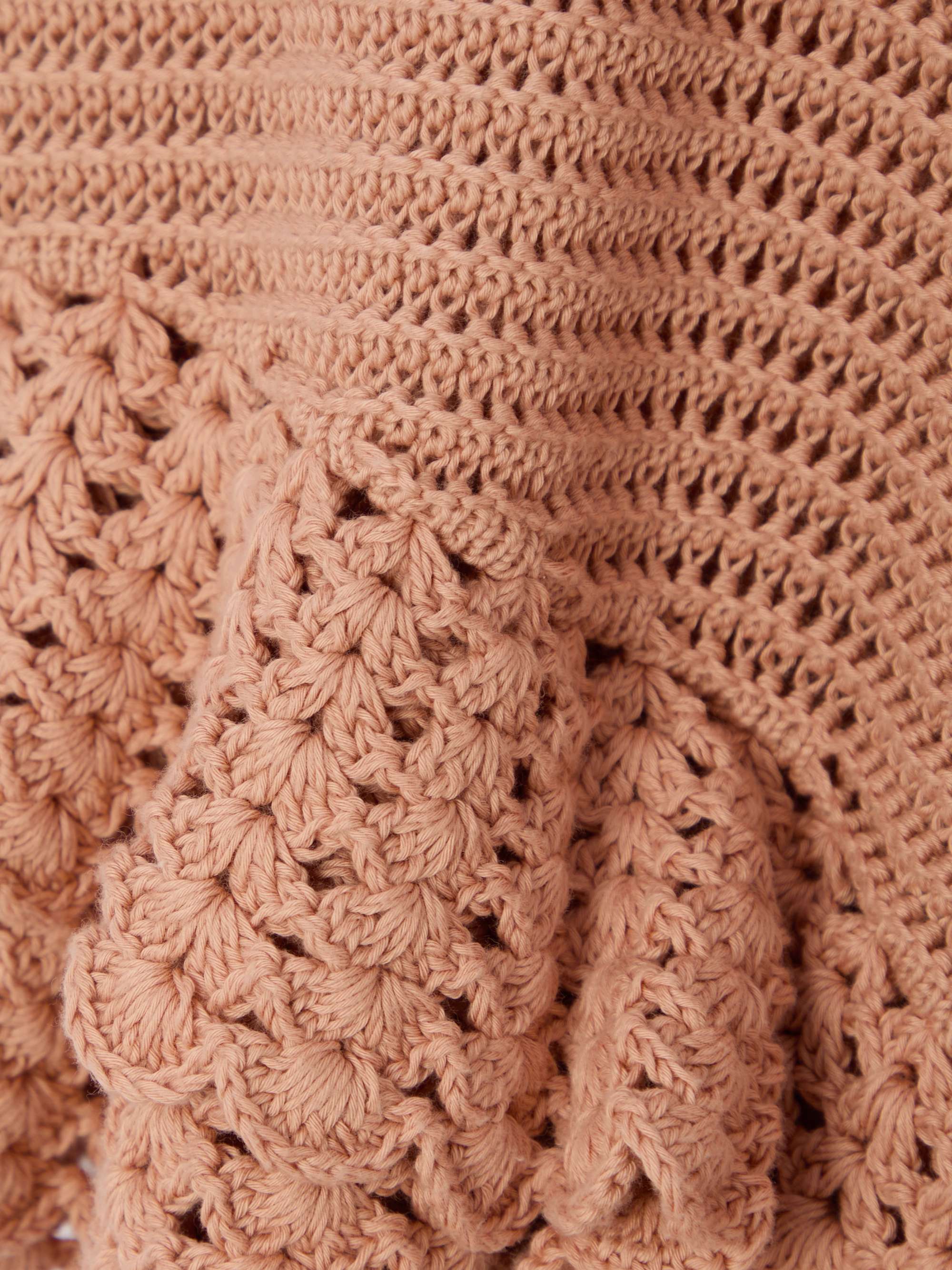Ruffled crocheted cotton shorts view