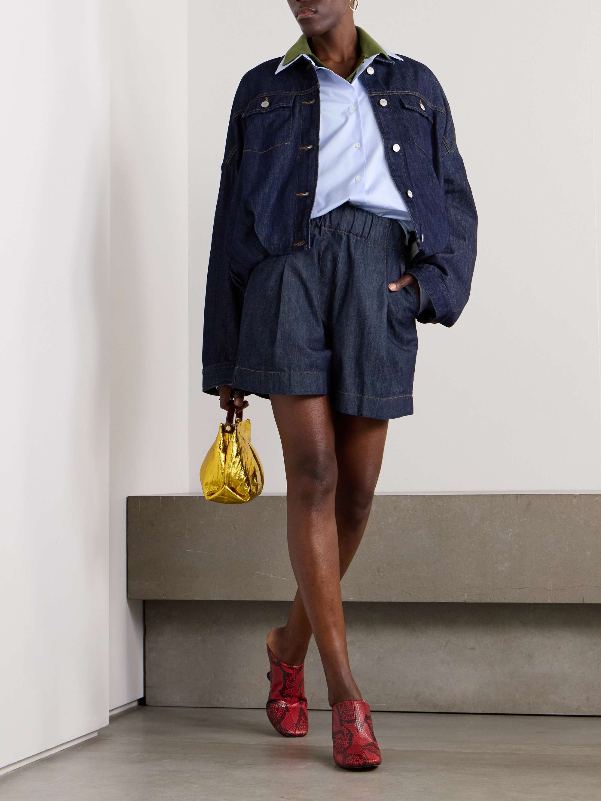 Pila pleated denim shorts view