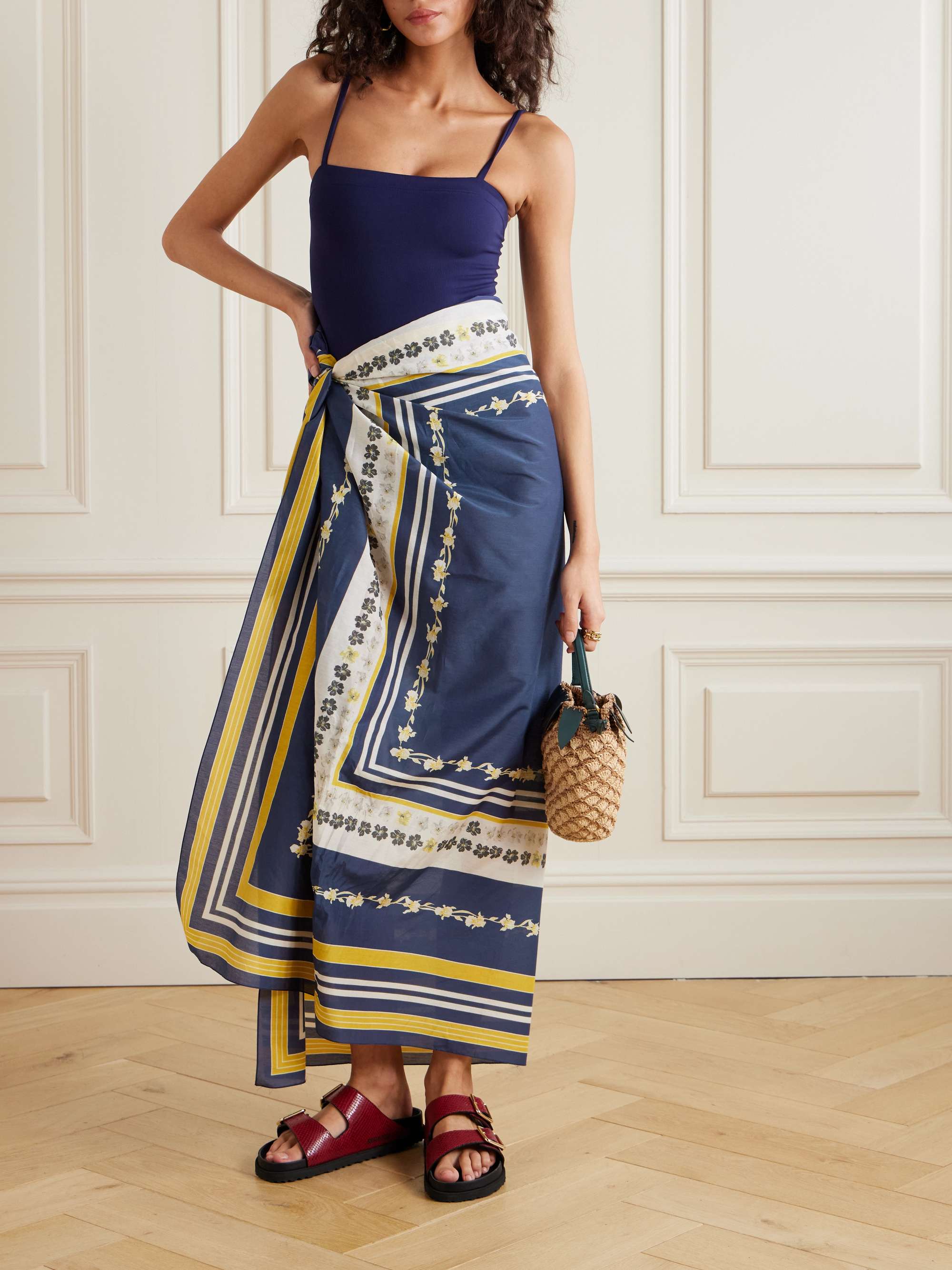 Printed cotton and silk-blend voile pareo view
