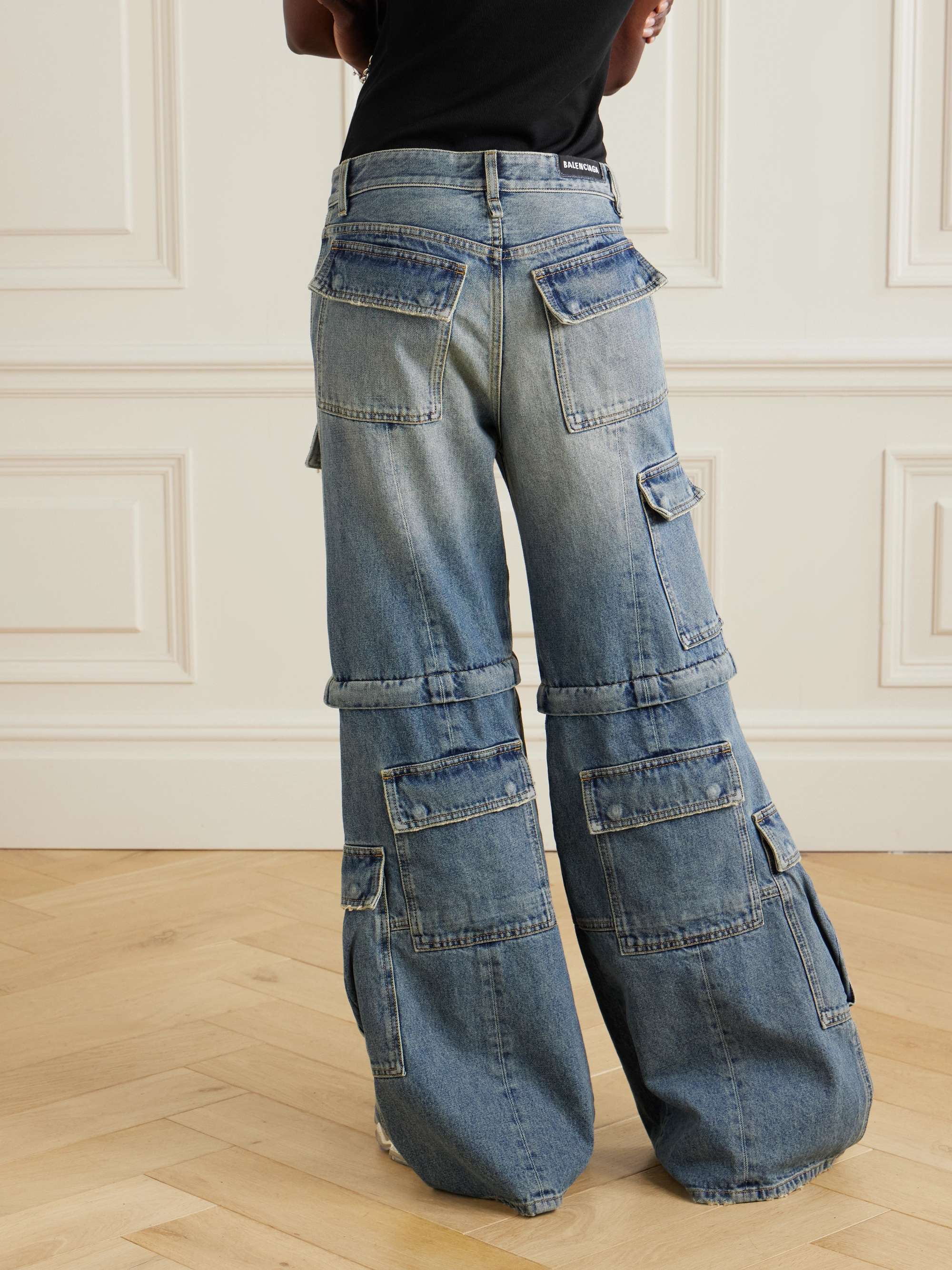 Mid-rise wide-leg cargo jeans view