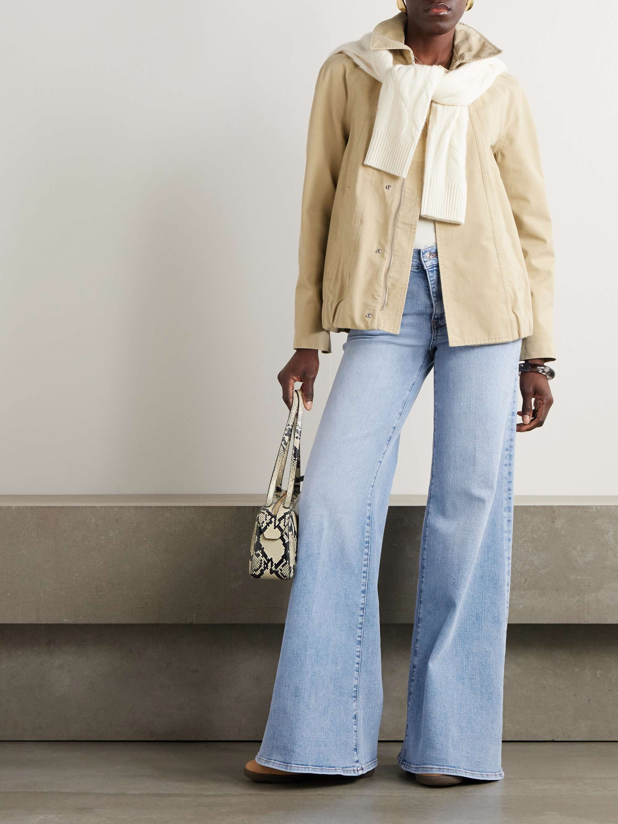 Le Palazzo mid-rise flared jeans view