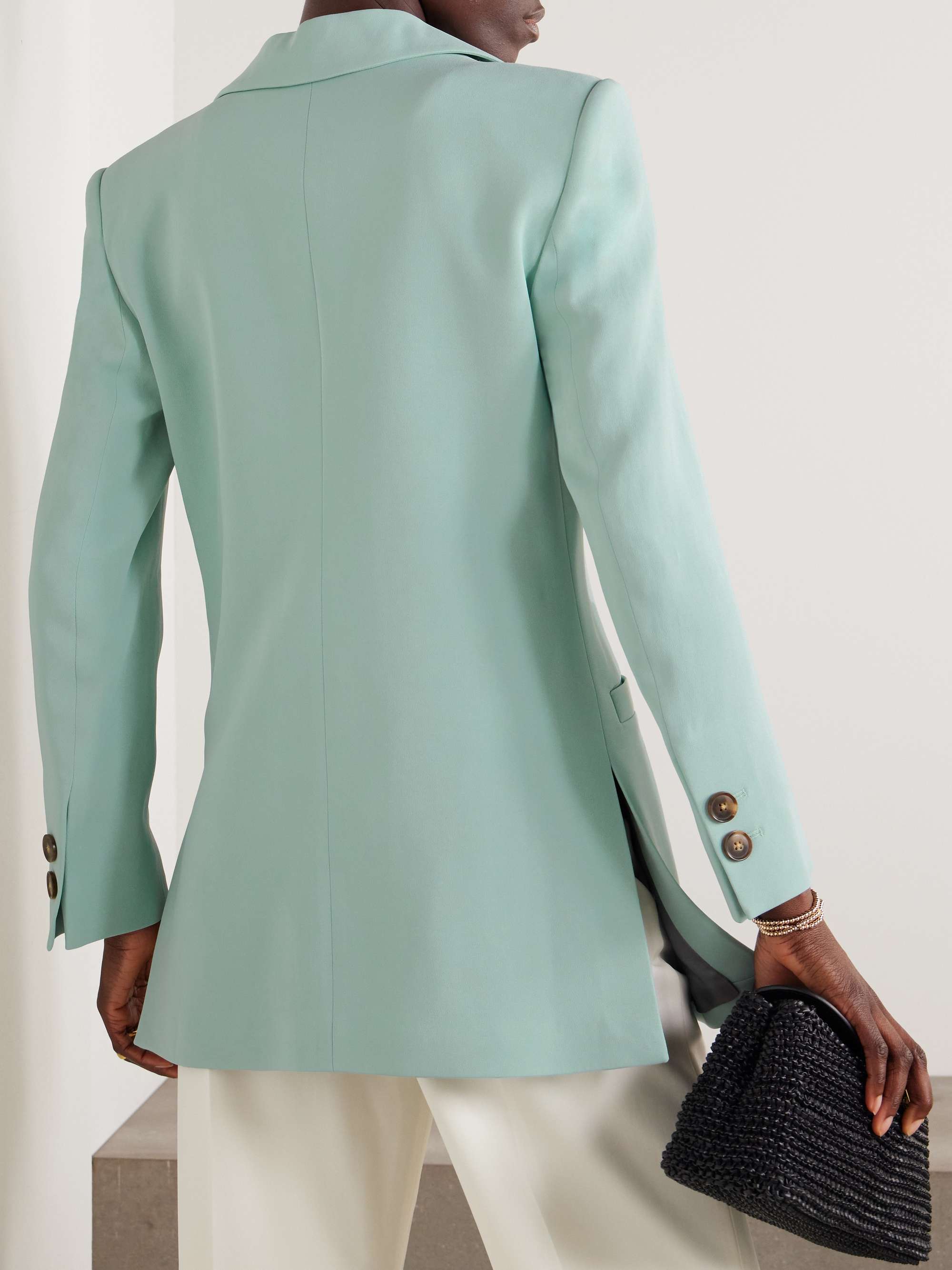 The Slim crepe blazer view
