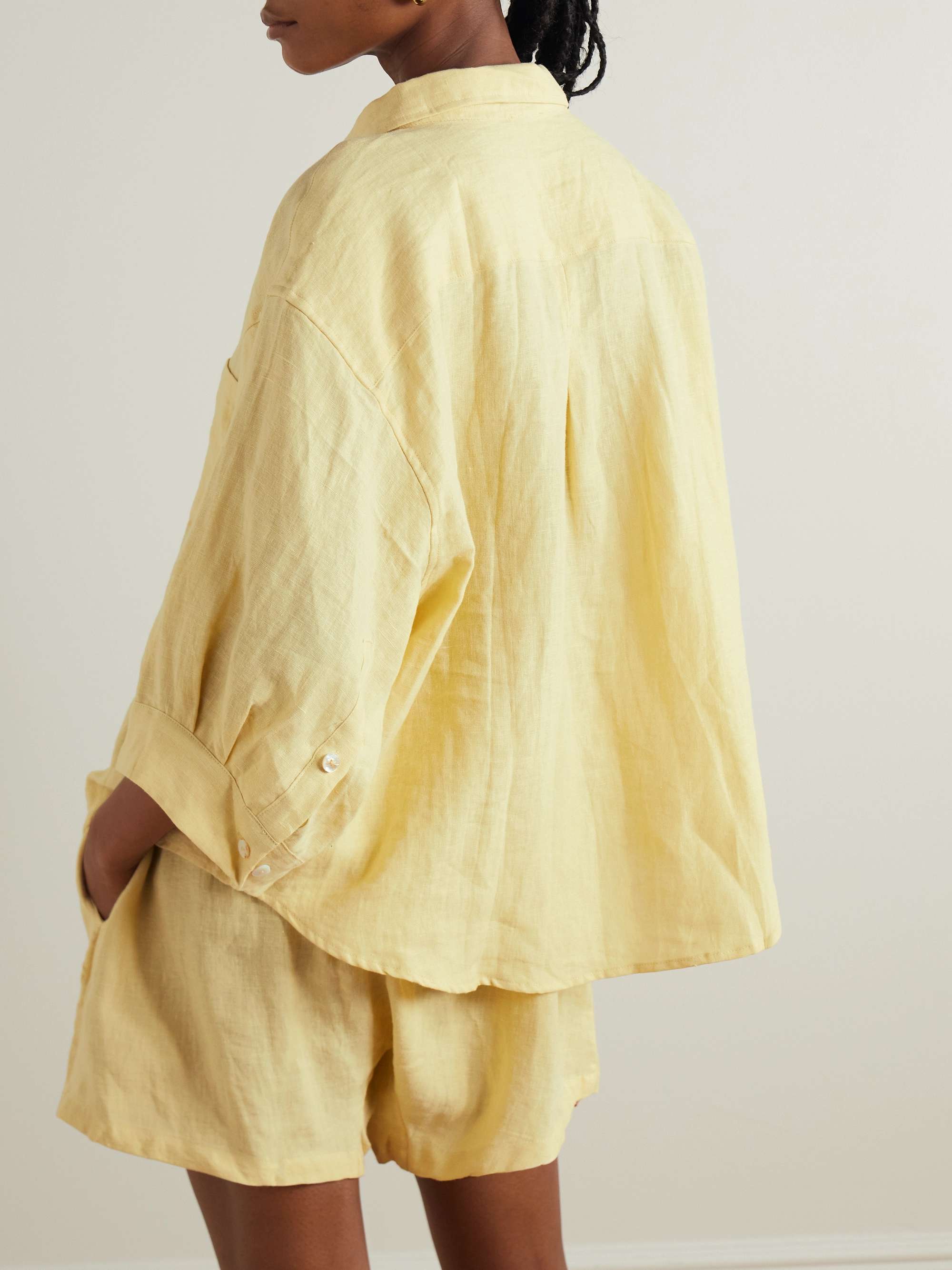 The 03 washed-linen shirt and shorts set view