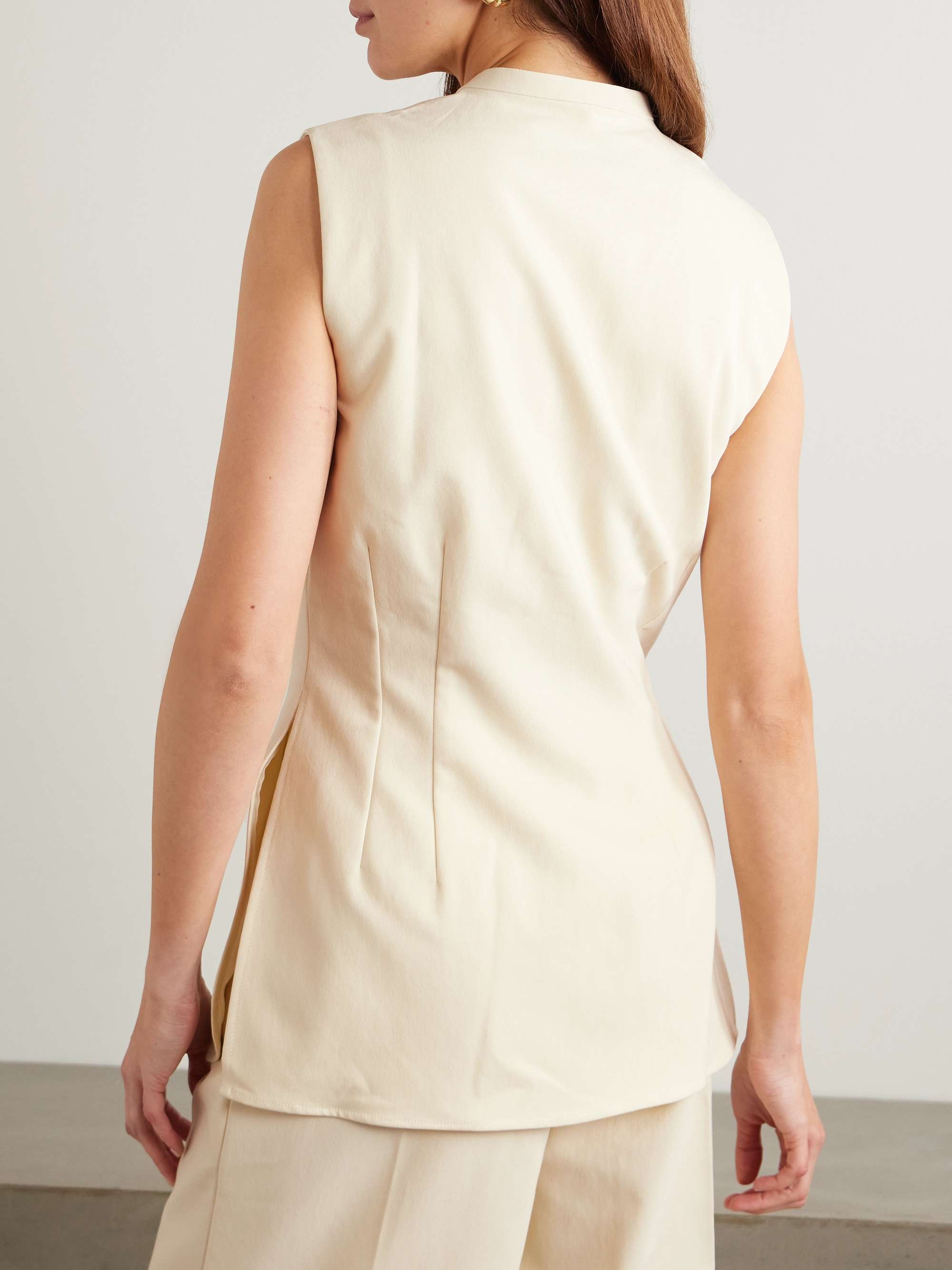 Sophia grain de poudre vest view
