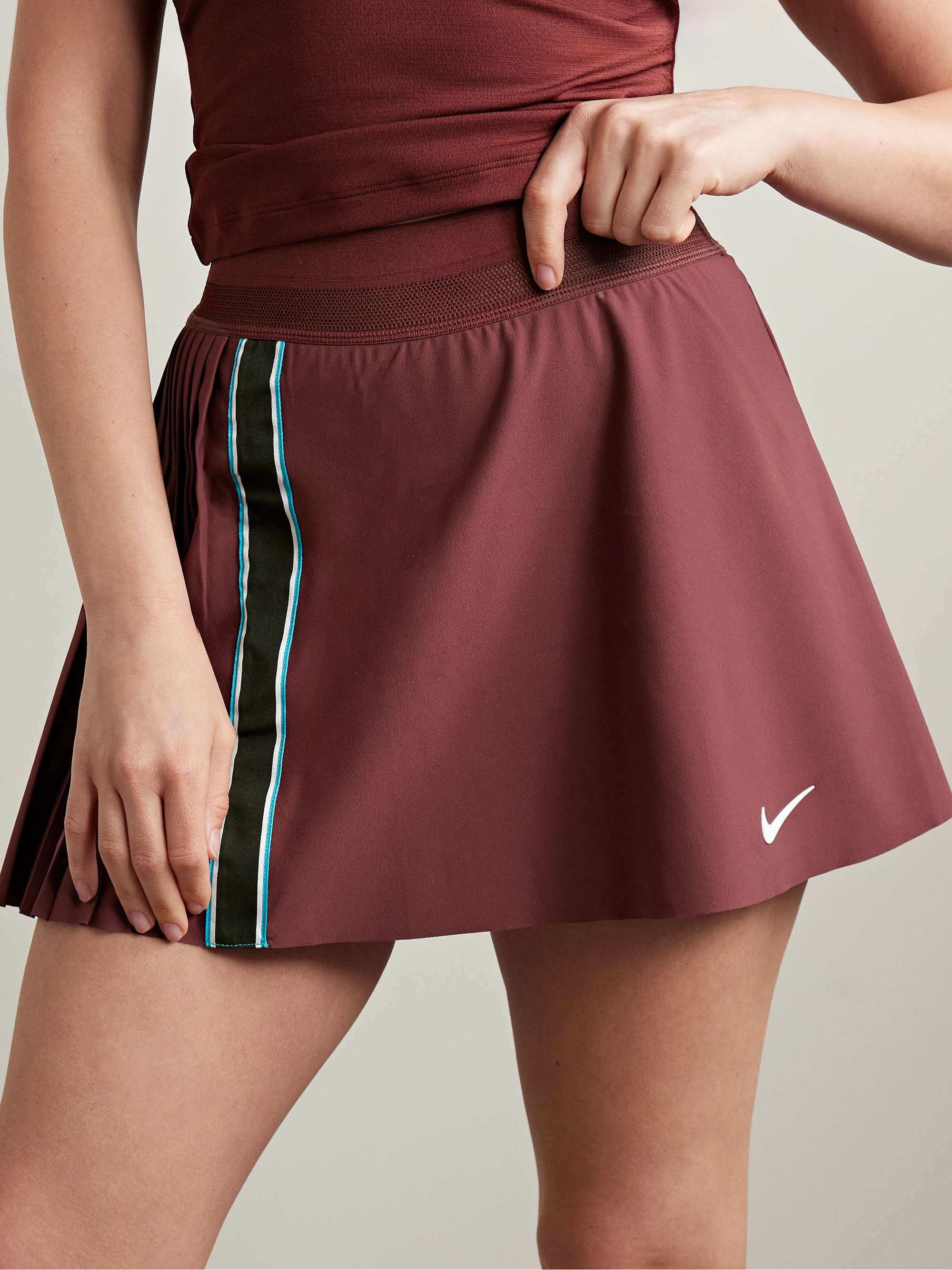NikeCourt Slam grosgrain-trimmed Dri-FIT tennis skirt view