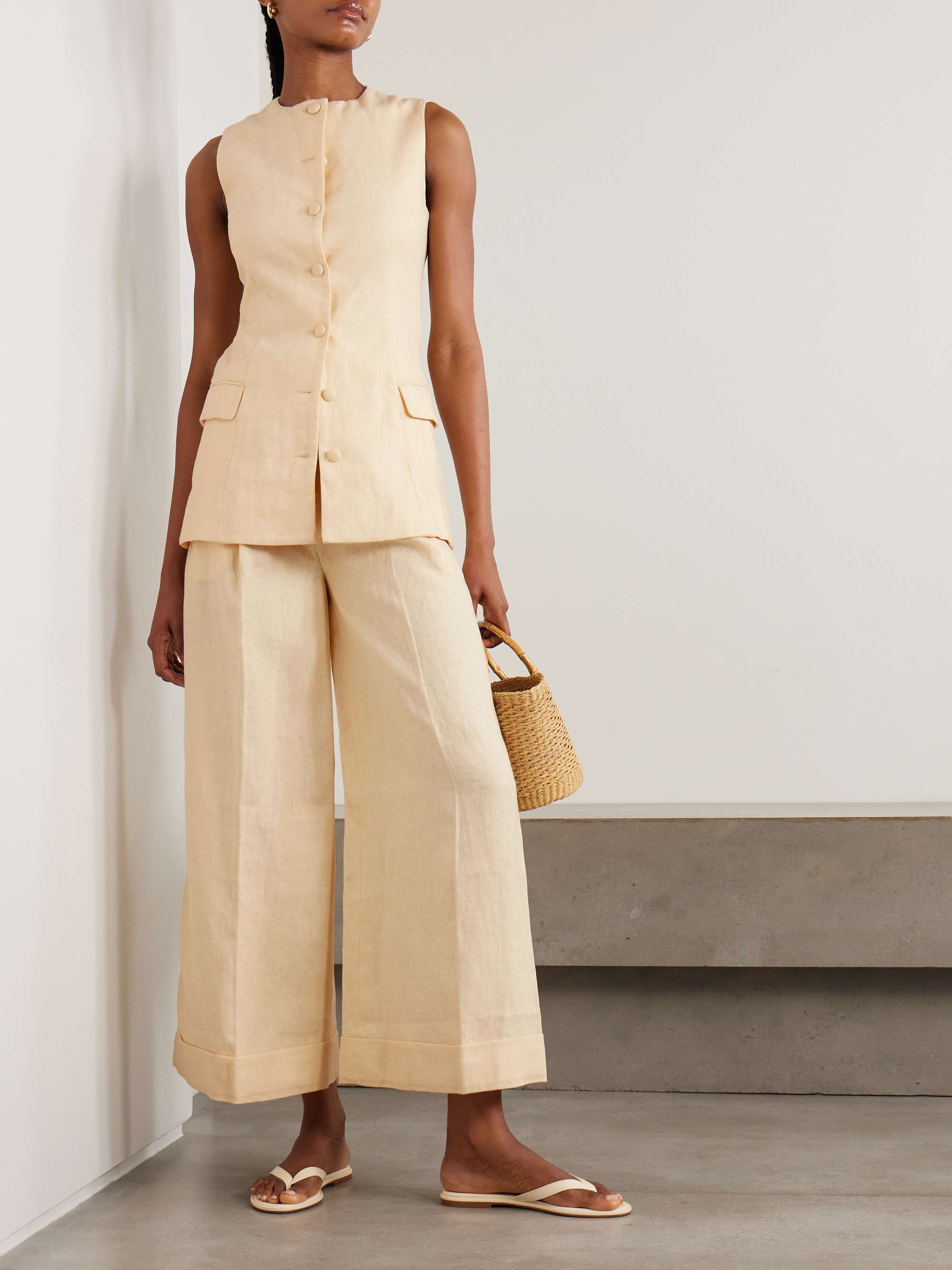 Jane linen vest view