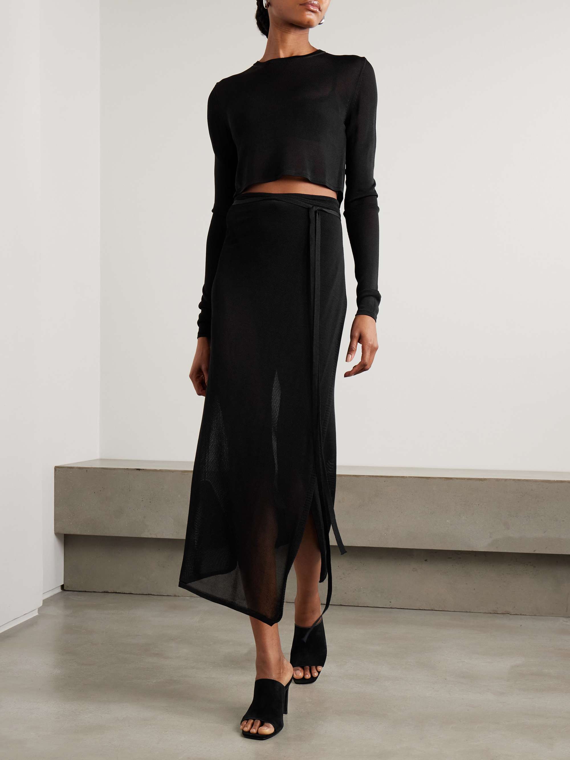 Kazel cropped knitted top view