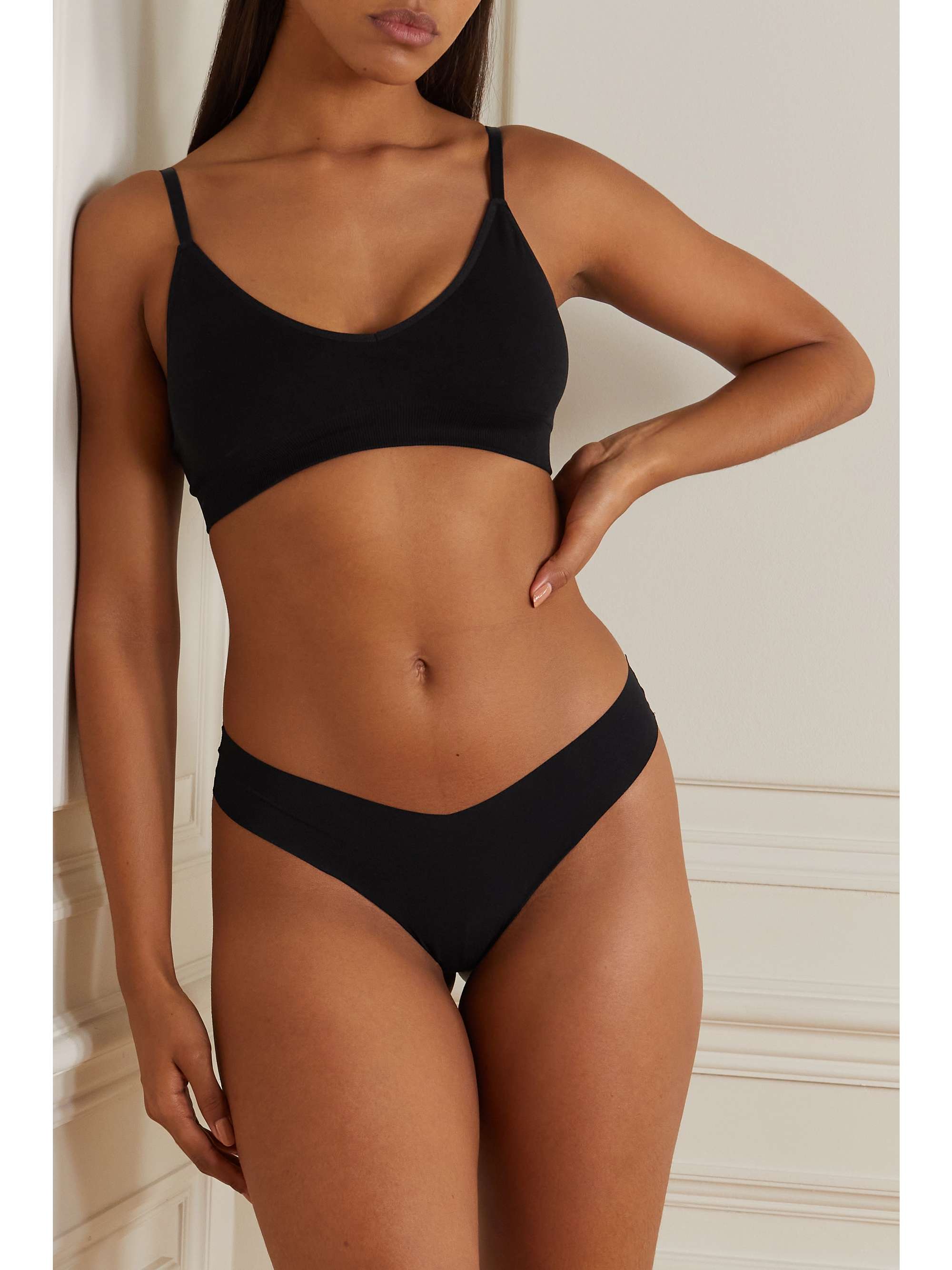 Set of three stretch thongs view