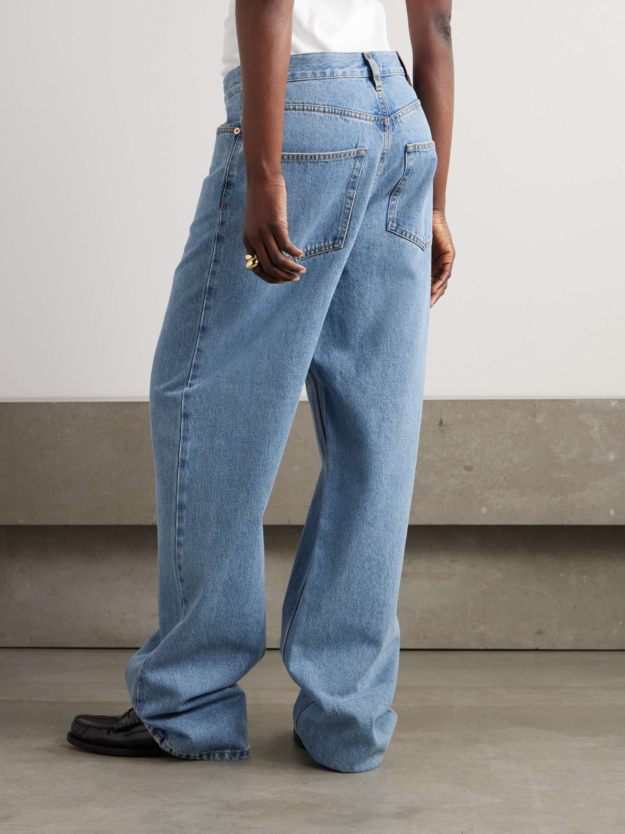 Low-rise boyfriend jeans view