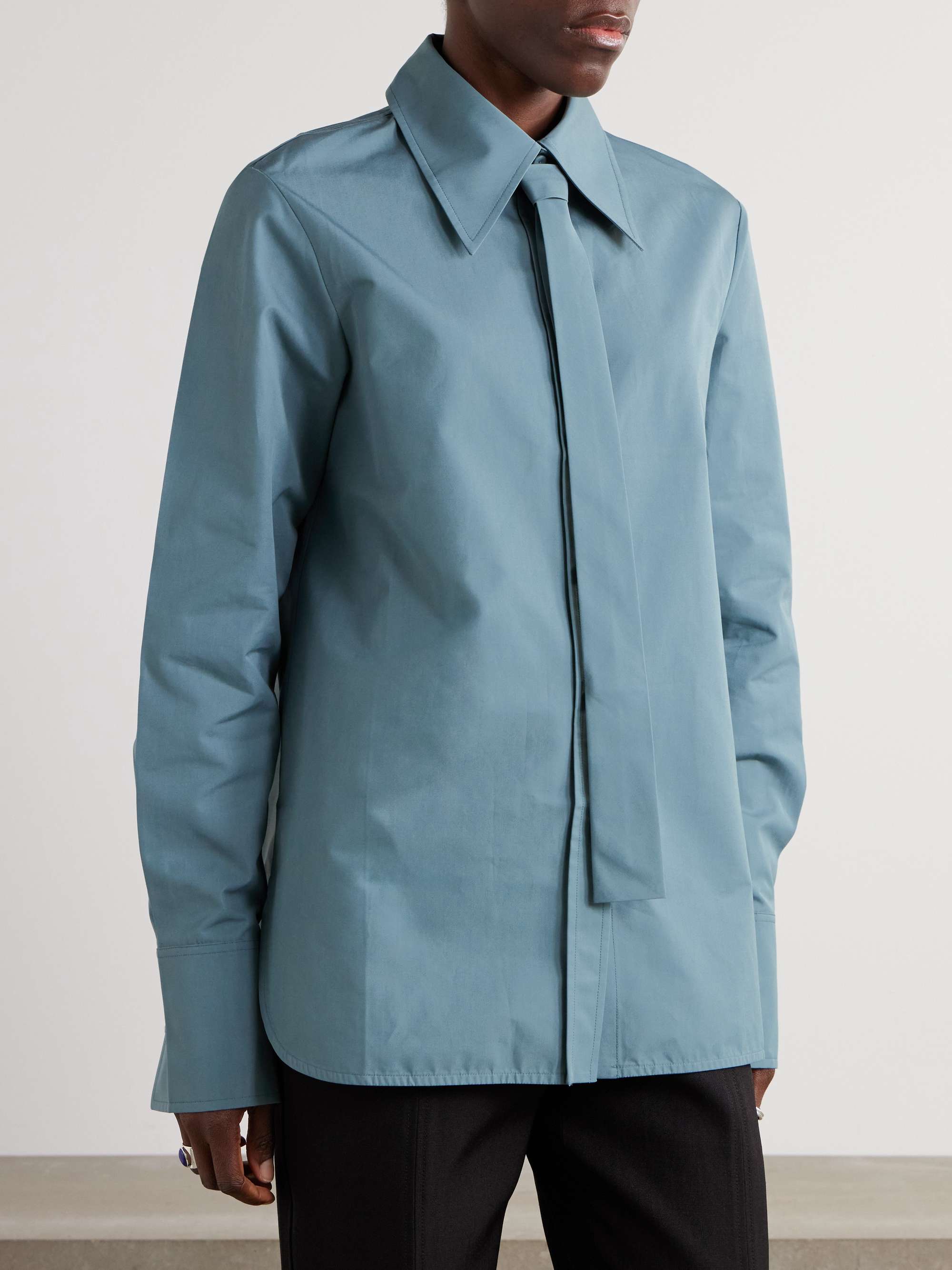 Cotton-poplin shirt with tie view