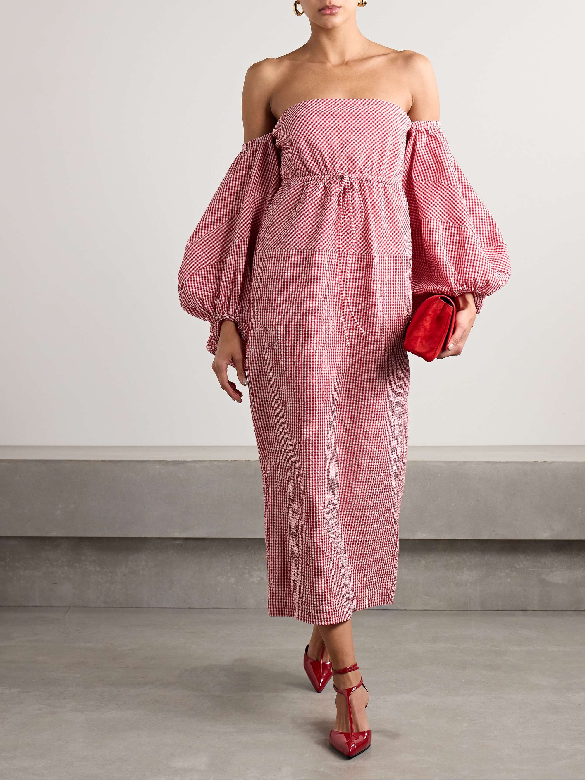 Off-the-shoulder gingham cotton-seersucker midi dress view